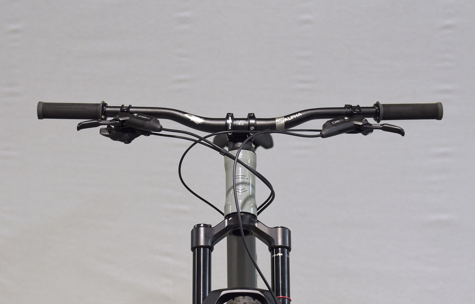 COMMENCAL META V5 RIDE PYRITE GREY - L (23120703) image number null
