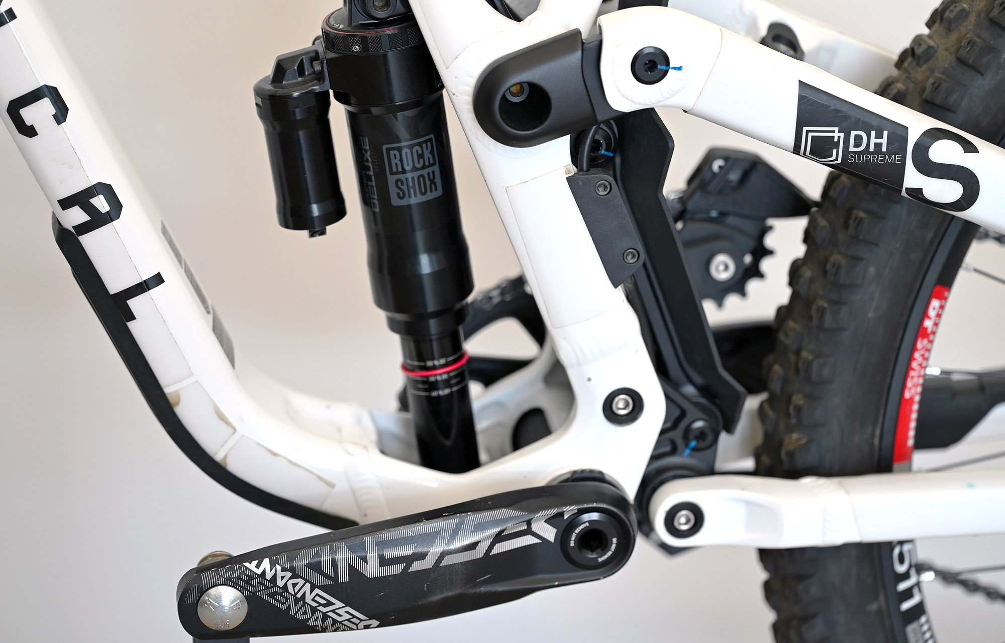 COMMENCAL SUPREME DH V5 XS PURE WHITE (23170900) image number null