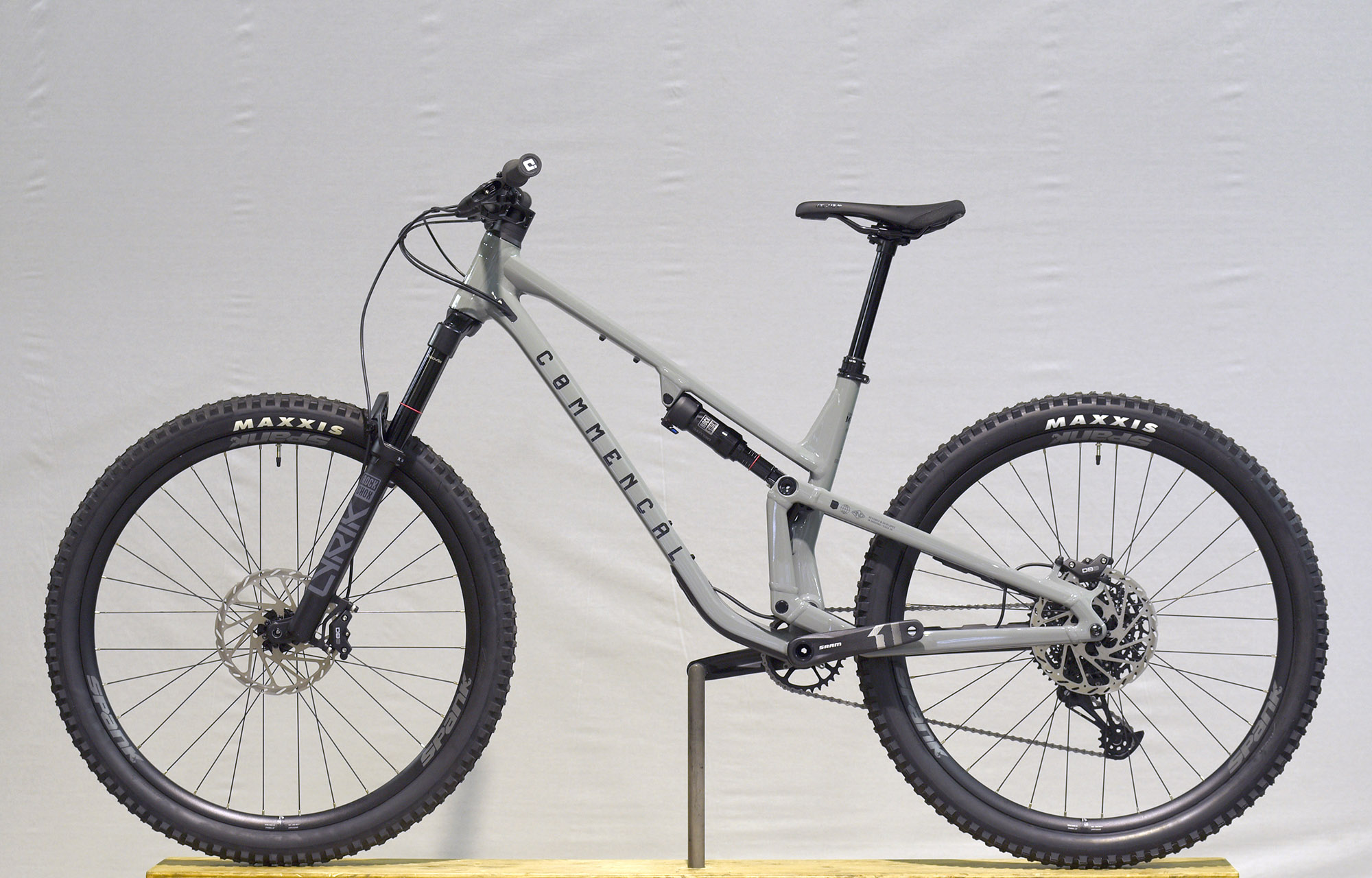 COMMENCAL META V5 RIDE PYRITE GREY - L (23120703) image number null