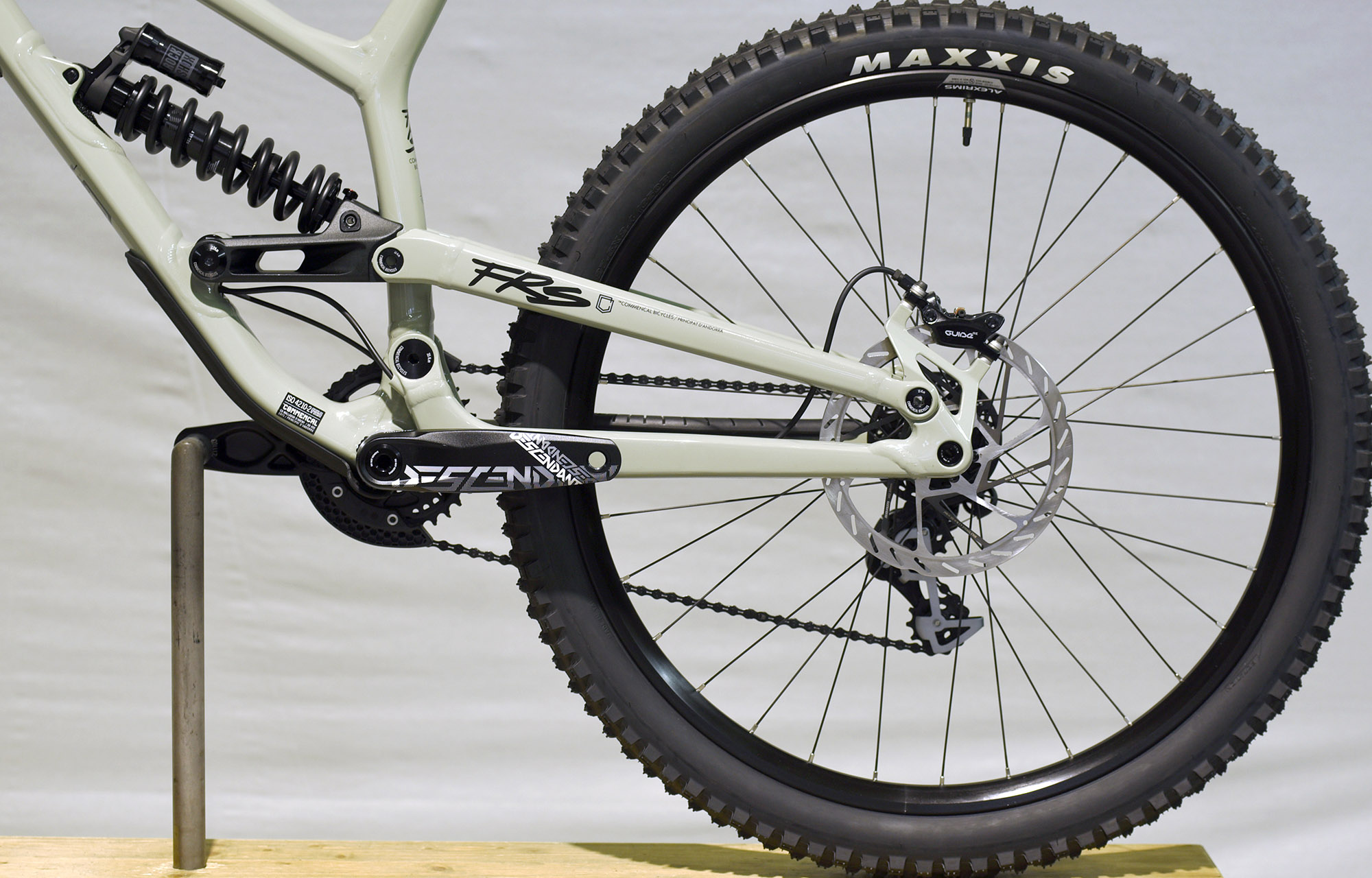 COMMENCAL FRS RIDE HERITAGE GREEN - L (22150403) image number null