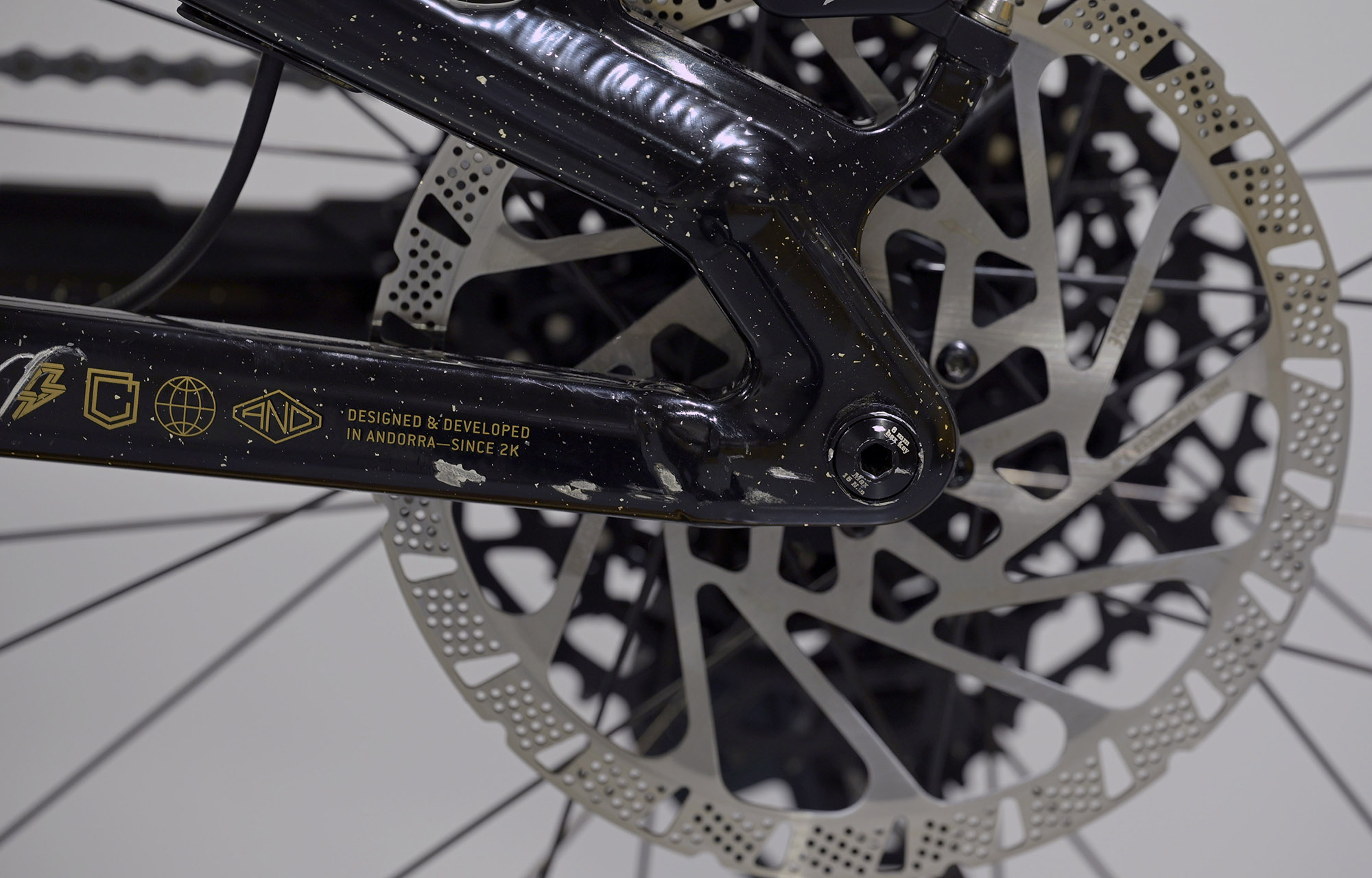 COMMENCAL META POWER SX 400 ESSENTIAL - L (24182393) 276 km image cover number large 9