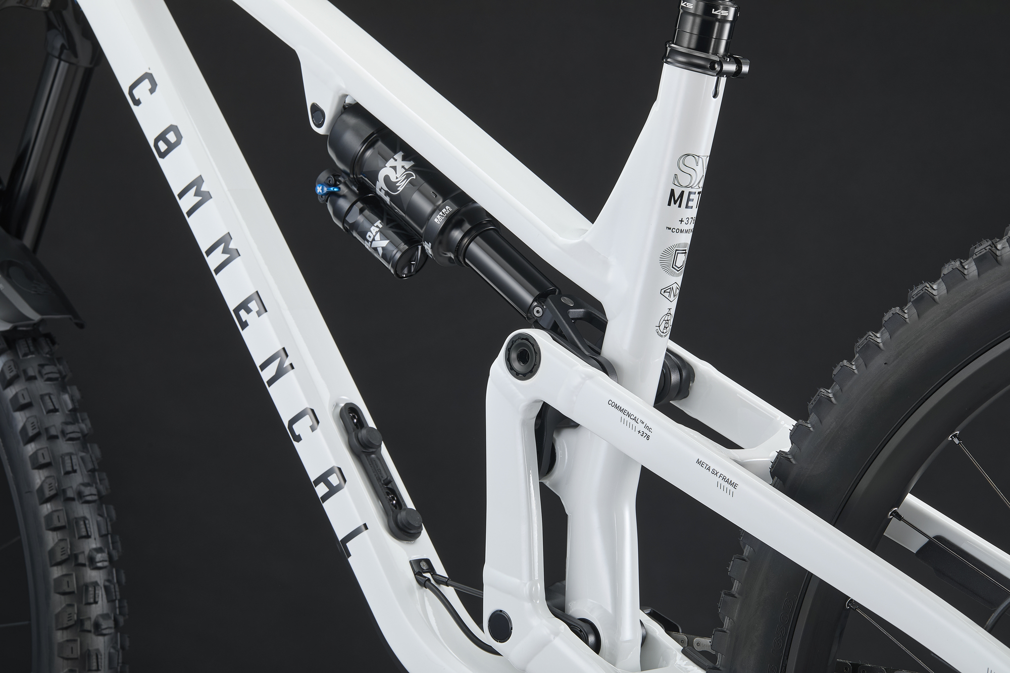 COMMENCAL META SX V5 ESSENTIAL PURE WHITE 2027 image large number 7