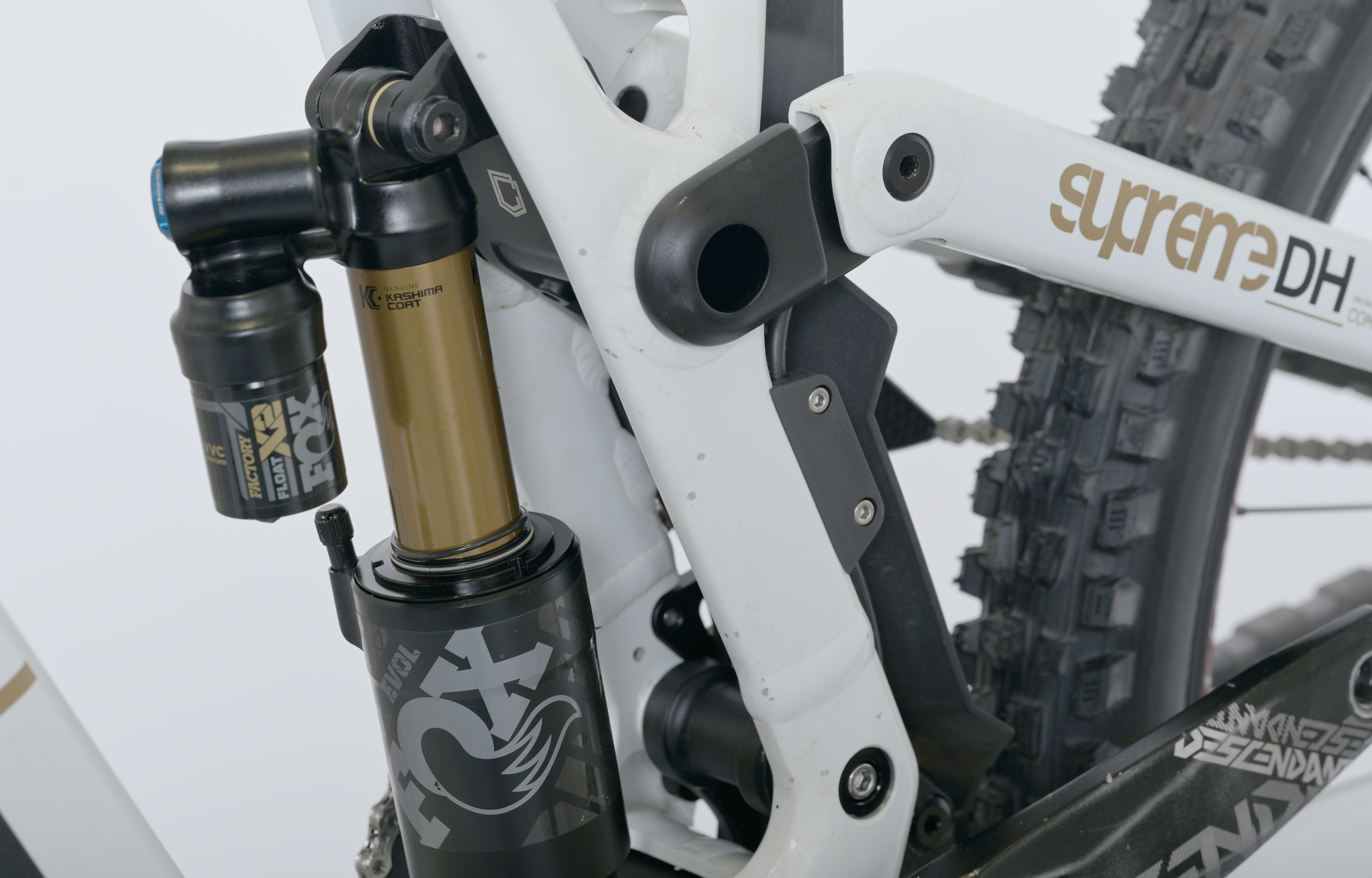 COMMENCAL SUPREME DH V5 SIGNATURE LTD PURE WHITE - L (23151003) image large number 10