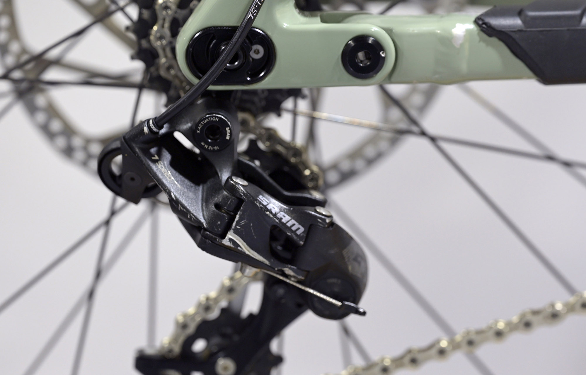 COMMENCAL SUPREME DH V5 ESSENTIAL HERITAGE GREEN - M (22150802) image cover number large 5