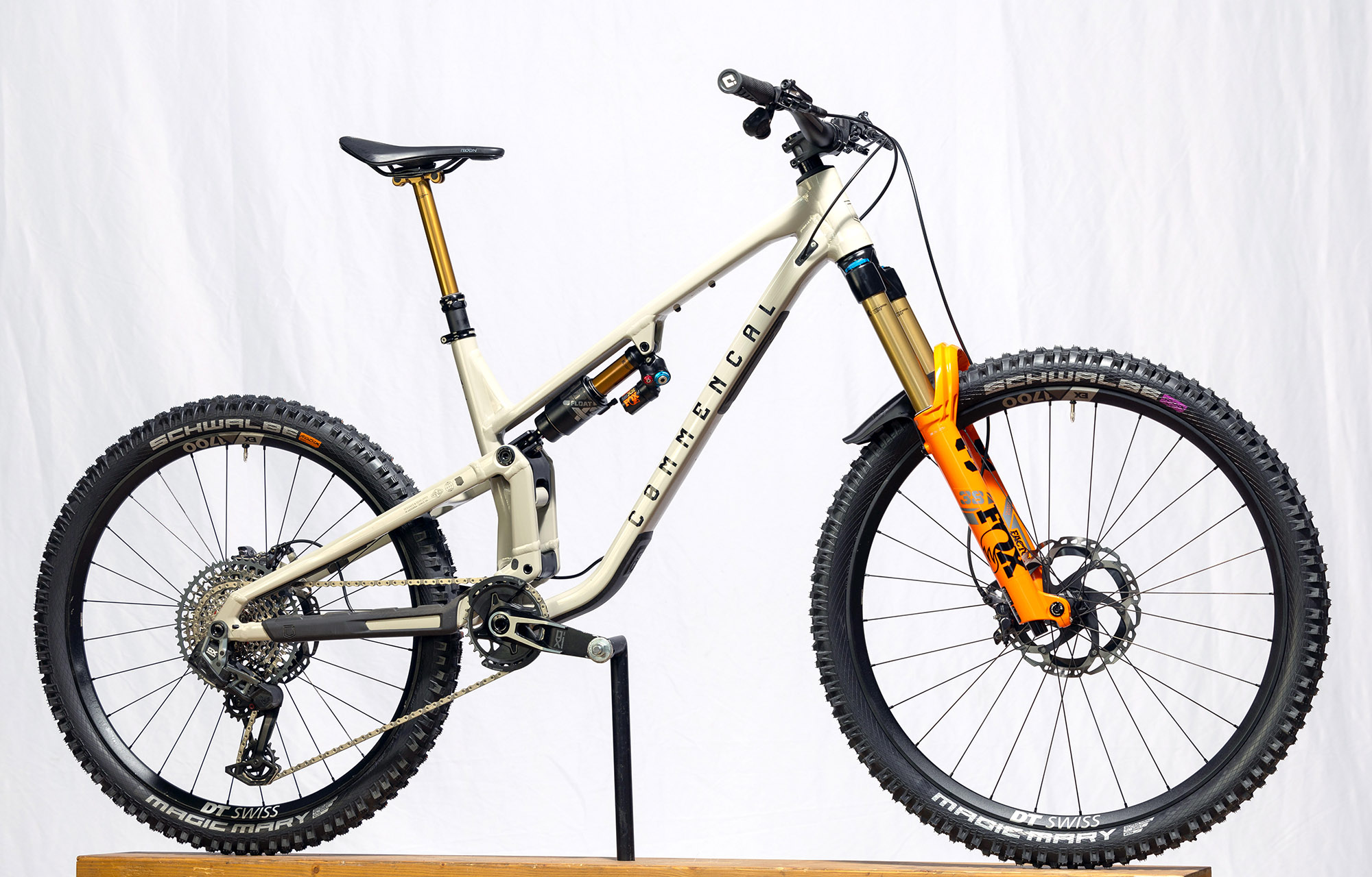 COMMENCAL META SX V5 T-TYPE CHALK - L image number null