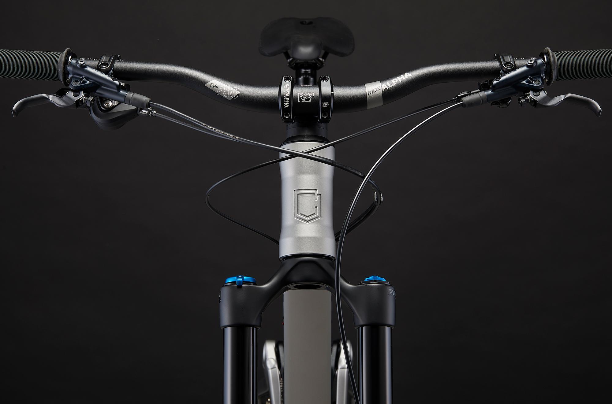 COMMENCAL META SX V5 ESSENTIAL SILVER image number null