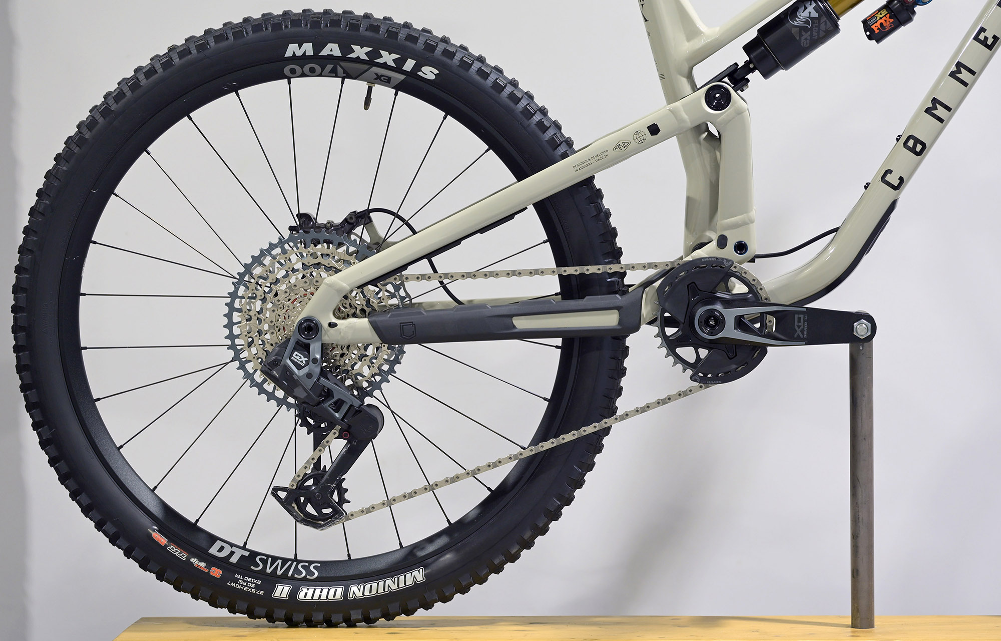 COMMENCAL META SX V5 T-TYPE CHALK - L (23132003) image cover number large 0