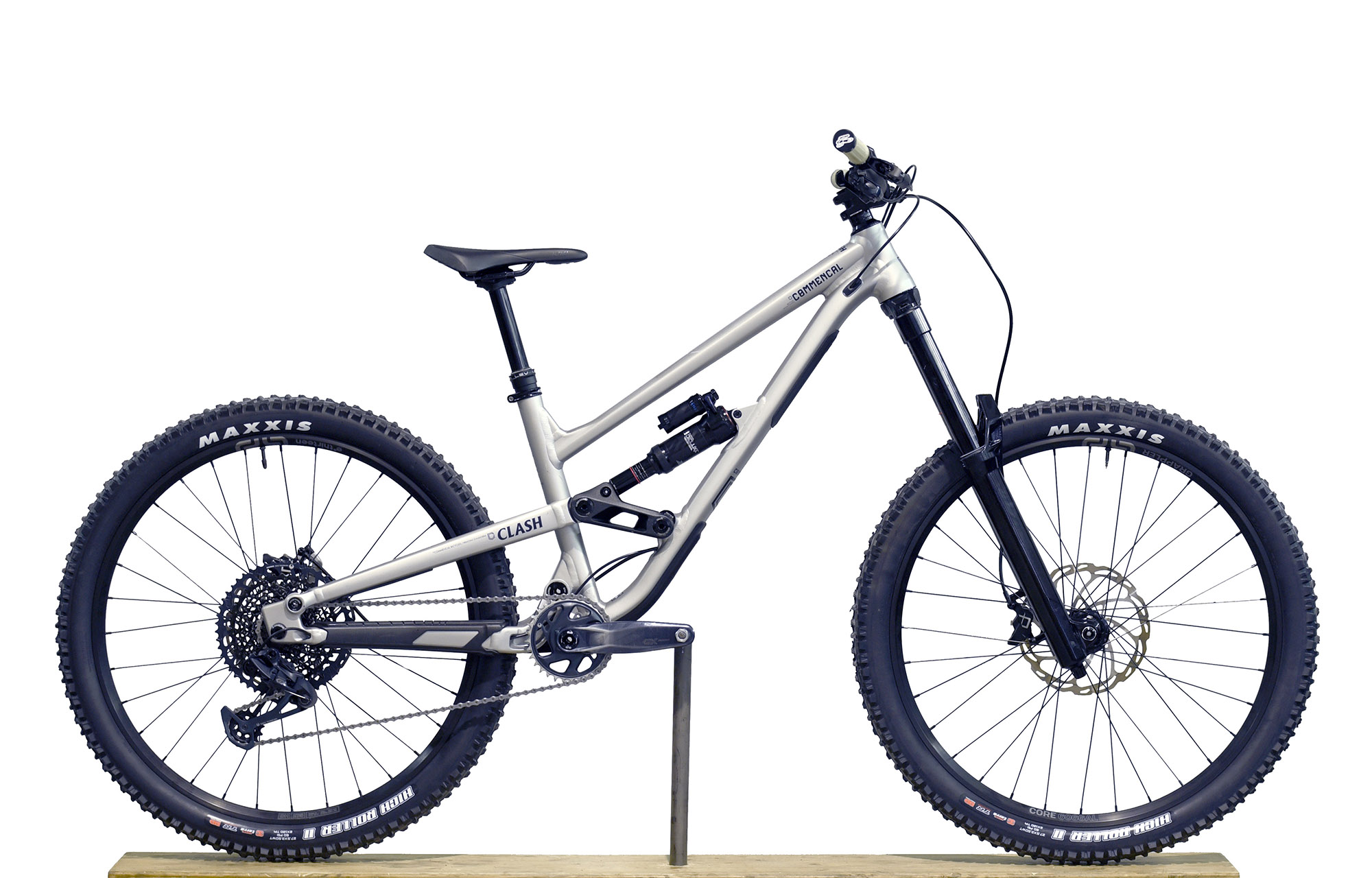 COMMENCAL CLASH RACE SILVER - S (22132101) image number null