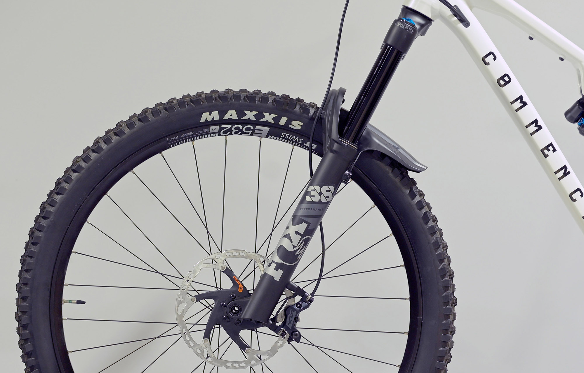 COMMENCAL META SX V5 ESSENTIAL CLEAR SILVER - M (23131602) image cover number large 4