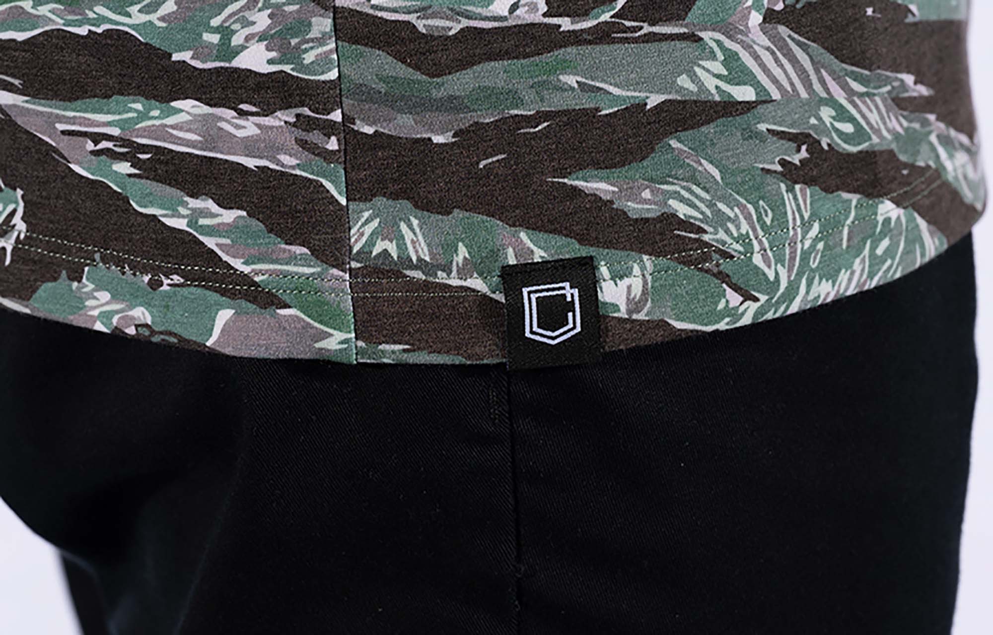 COMMENCAL SHORT SLEEVE TECH TEE CAMO image number 2