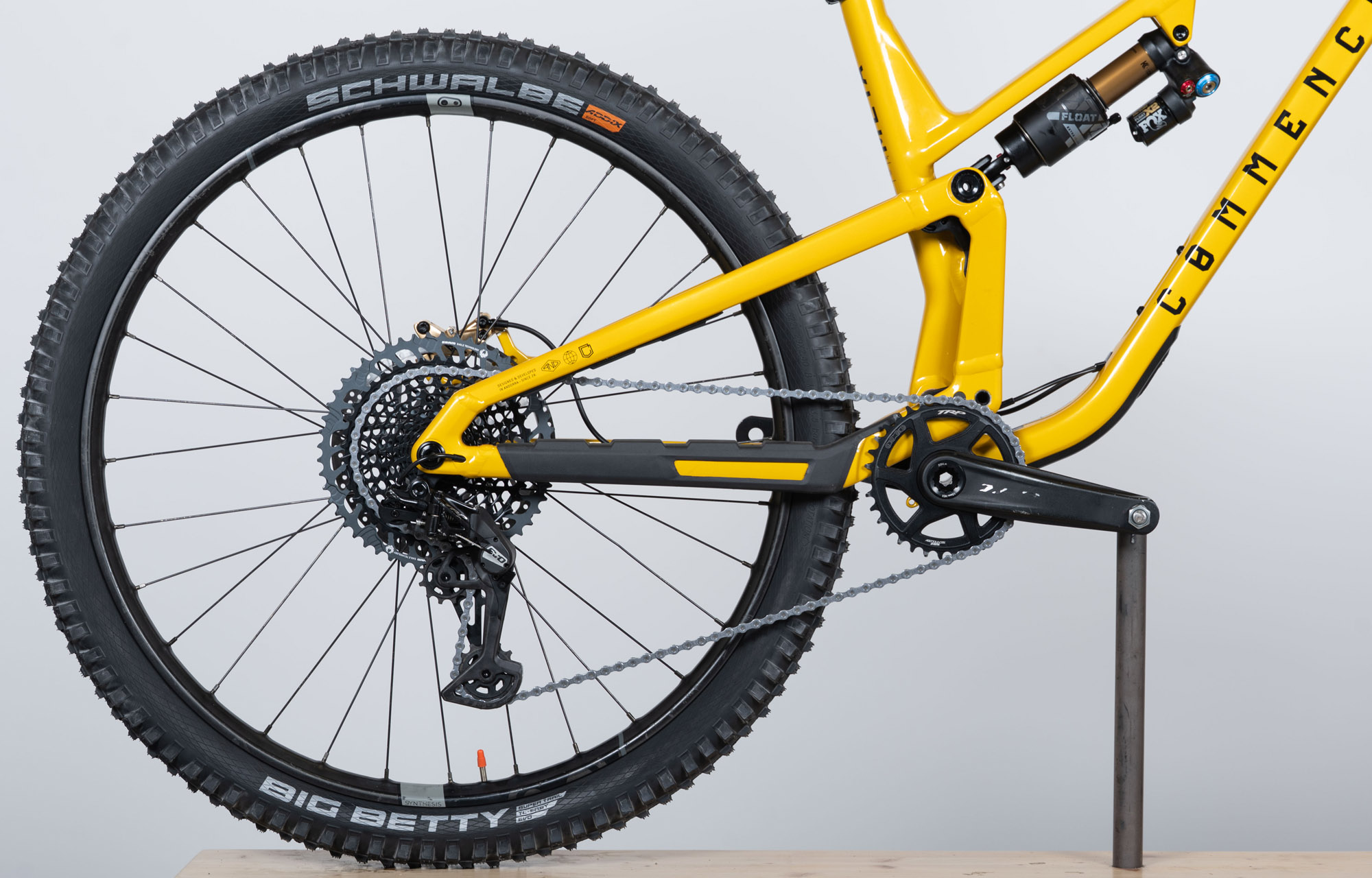 COMMENCAL META V5 MUSTARD ALC - L (24100011) image large number 0