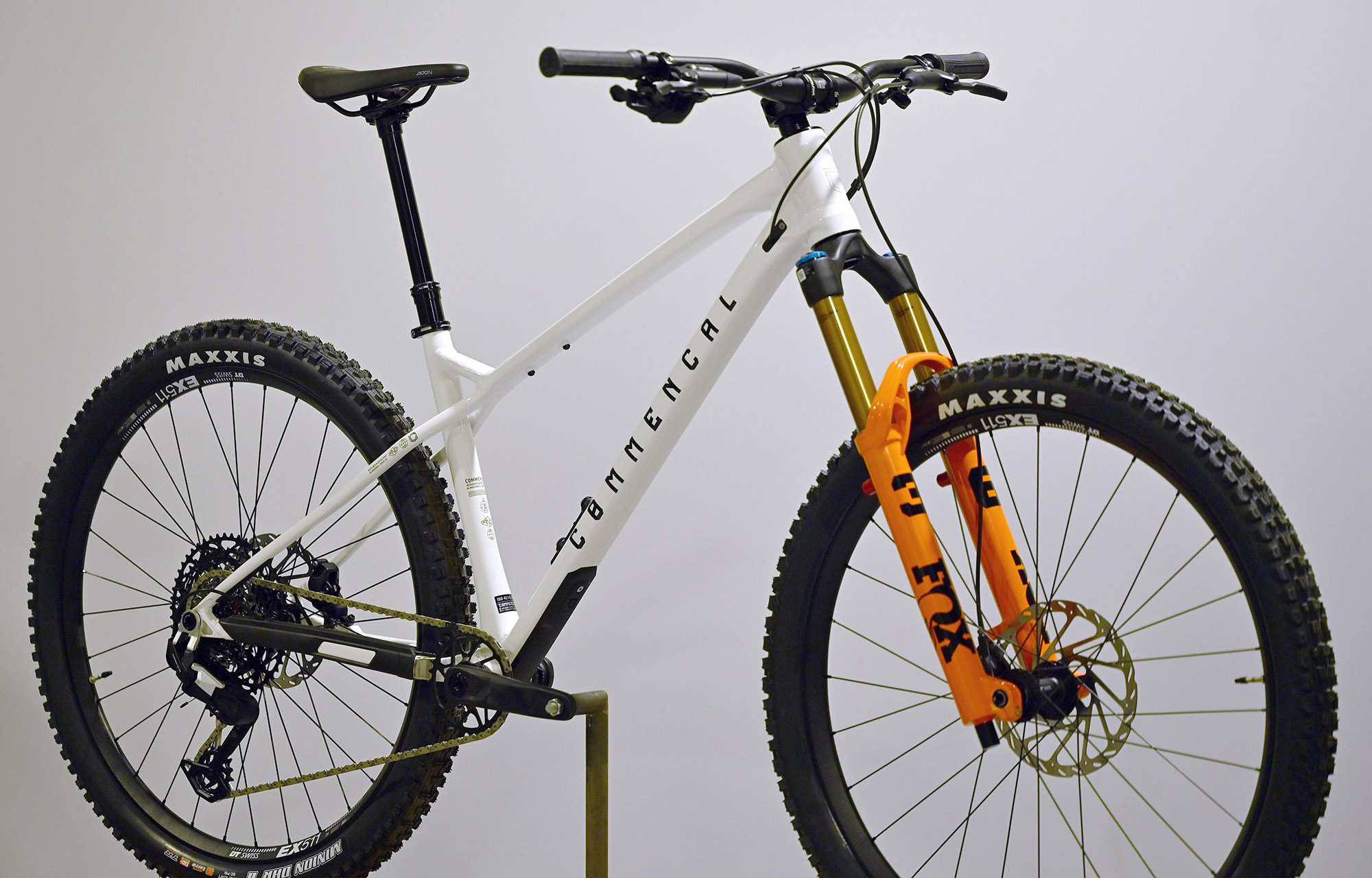 COMMENCAL META HT V3 SIGNATURE PURE WHITE - L (25130503) image cover number large 2