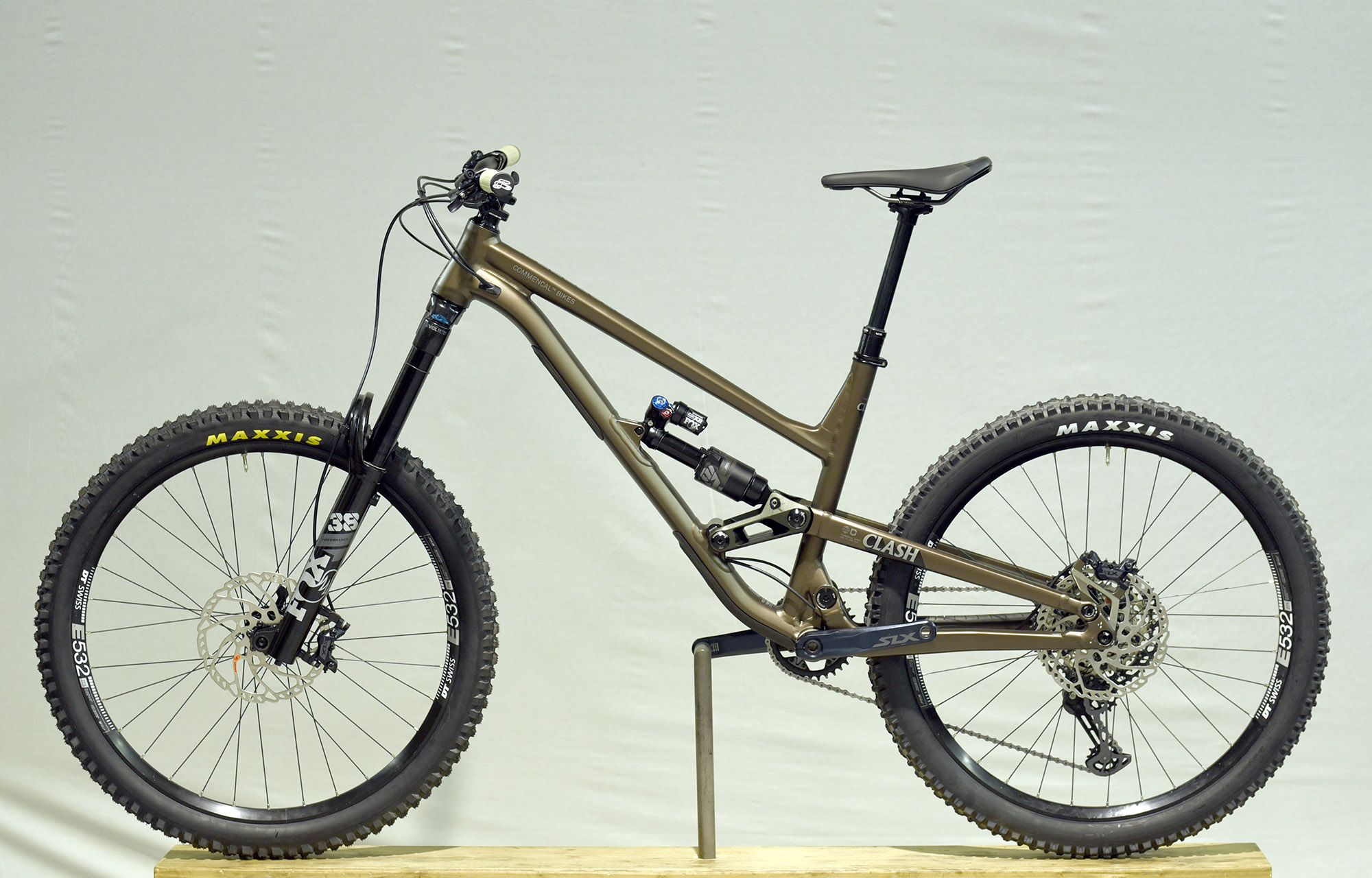 COMMENCAL CLASH ESSENTIAL FROZEN BROWN - L (22134503) image number null
