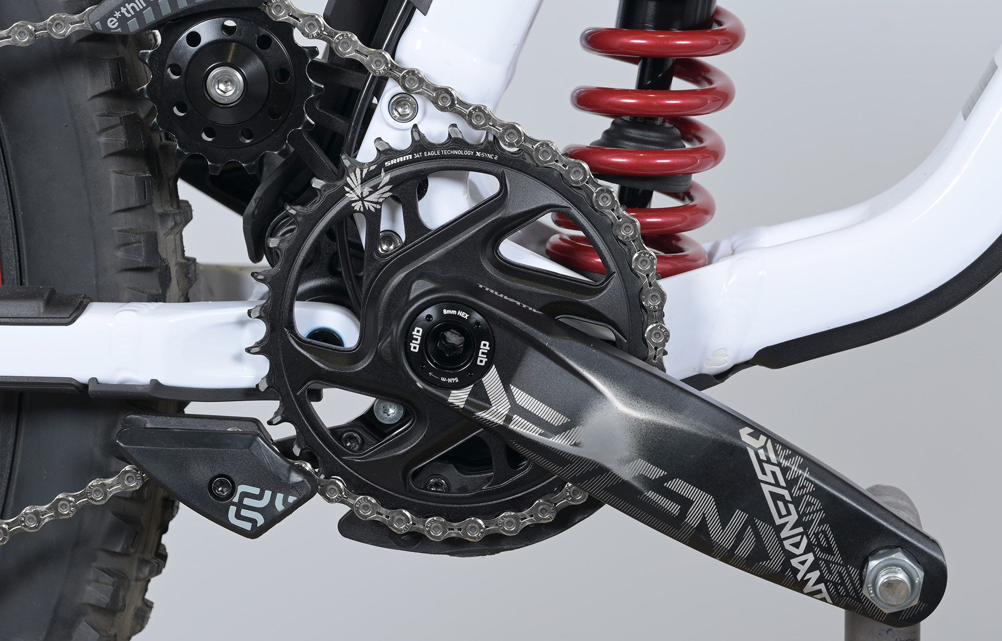 COMMENCAL SUPREME DH V5 ROCKSHOX PURE WHITE - L (24157103) image cover number large 5