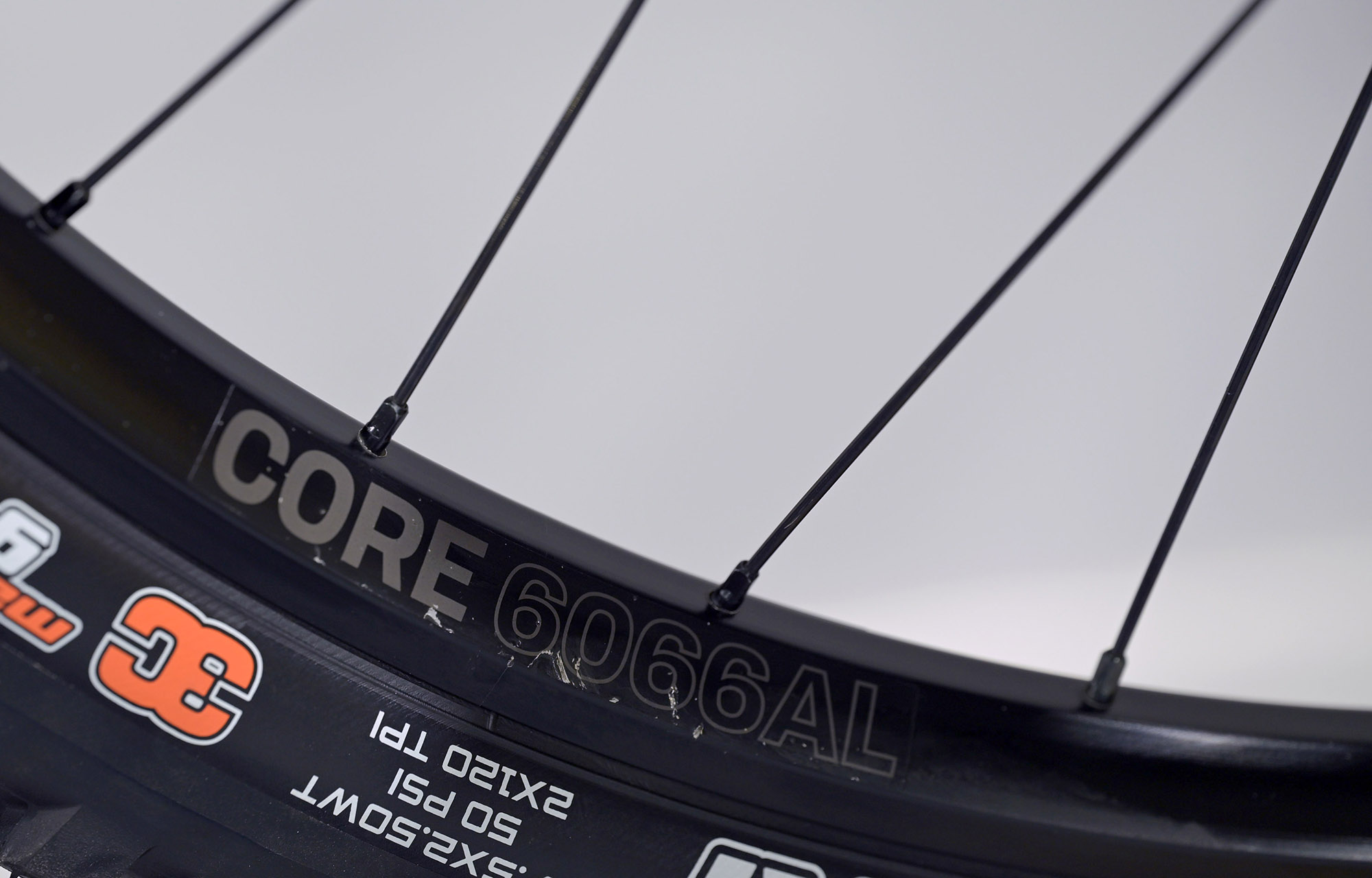 COMMENCAL SUPREME DH V5 ESSENTIAL AQUA BLUE - M (23150102) image cover number large 8