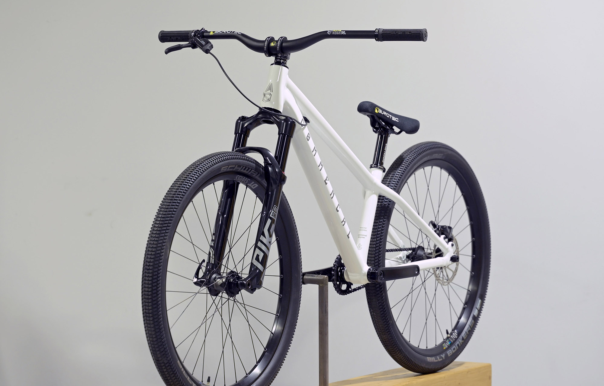 COMMENCAL ABSOLUT PIKE BLACK PURE WHITE - M (24141302) image cover number large 4