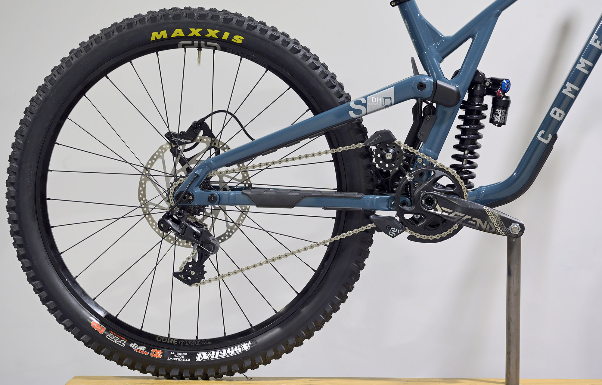 COMMENCAL SUPREME DH V5 ESSENTIAL AQUA BLUE - M (23150102) image cover number large 0