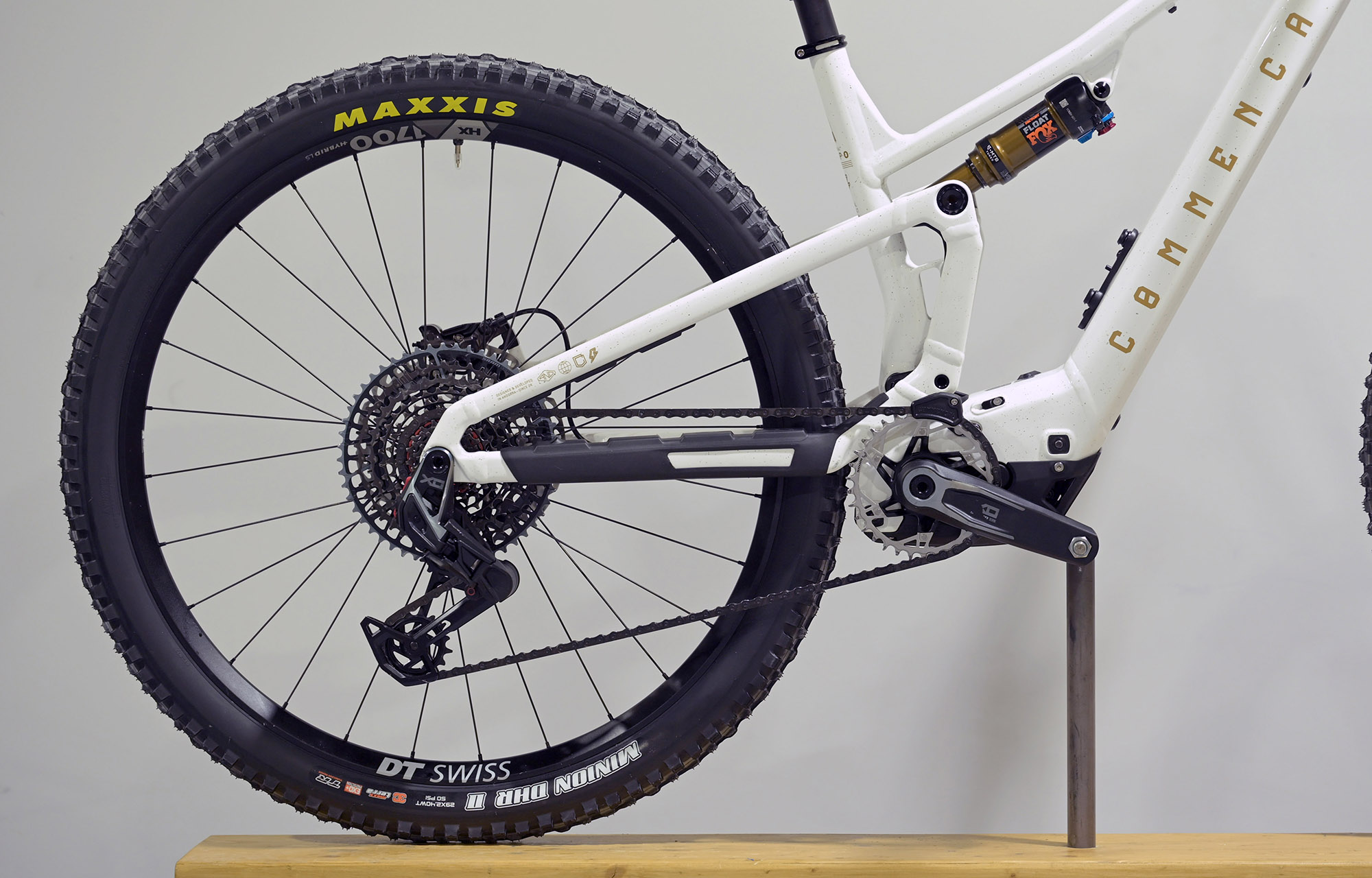 COMMENCAL T.E.M.P.O. POWER SIGNATURE AXS - M (24183092) 695 km image cover number large 0