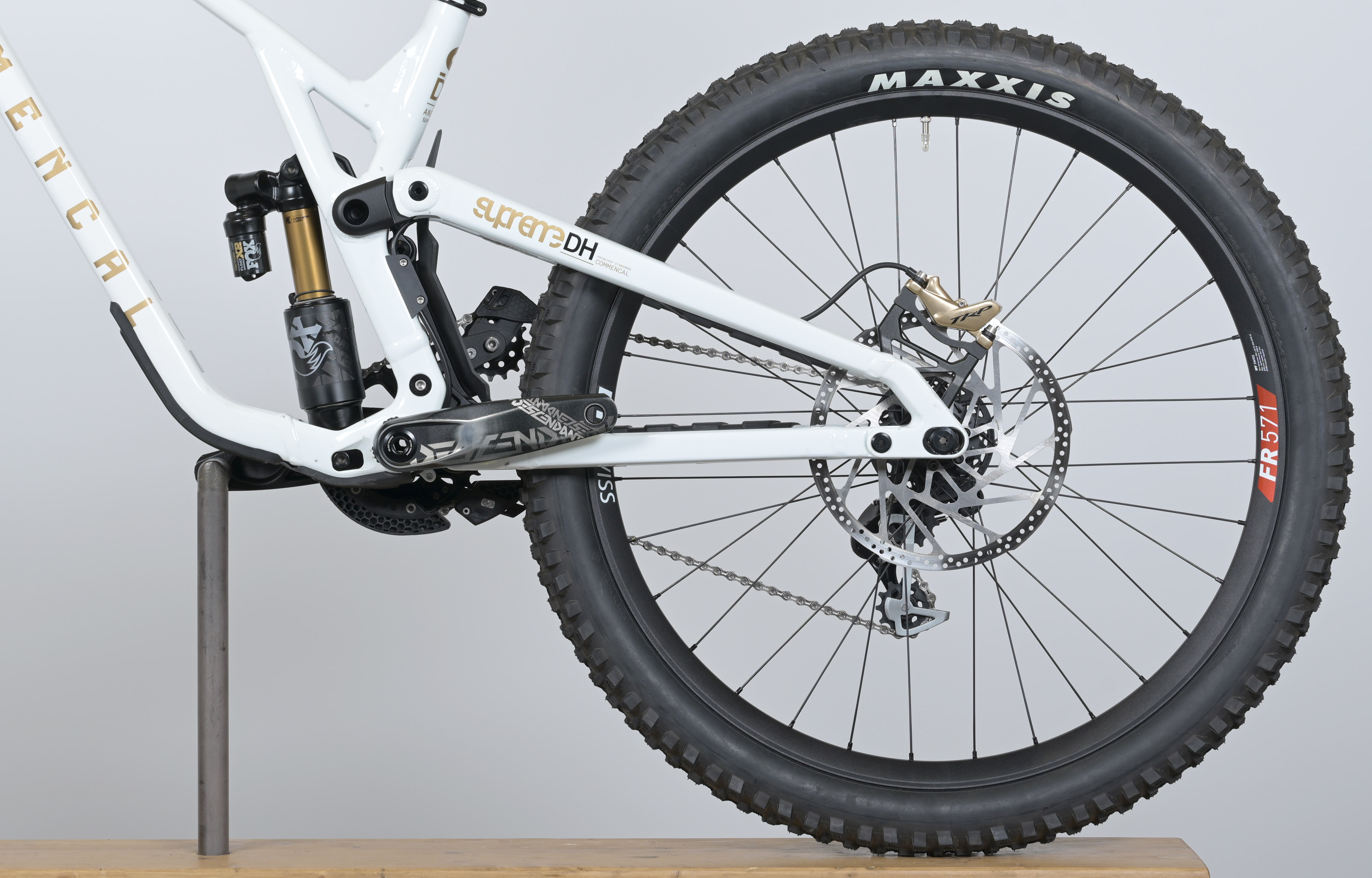 COMMENCAL SUPREME DH V5 SIGNATURE LTD PURE WHITE - L (23151003) image cover number large 4