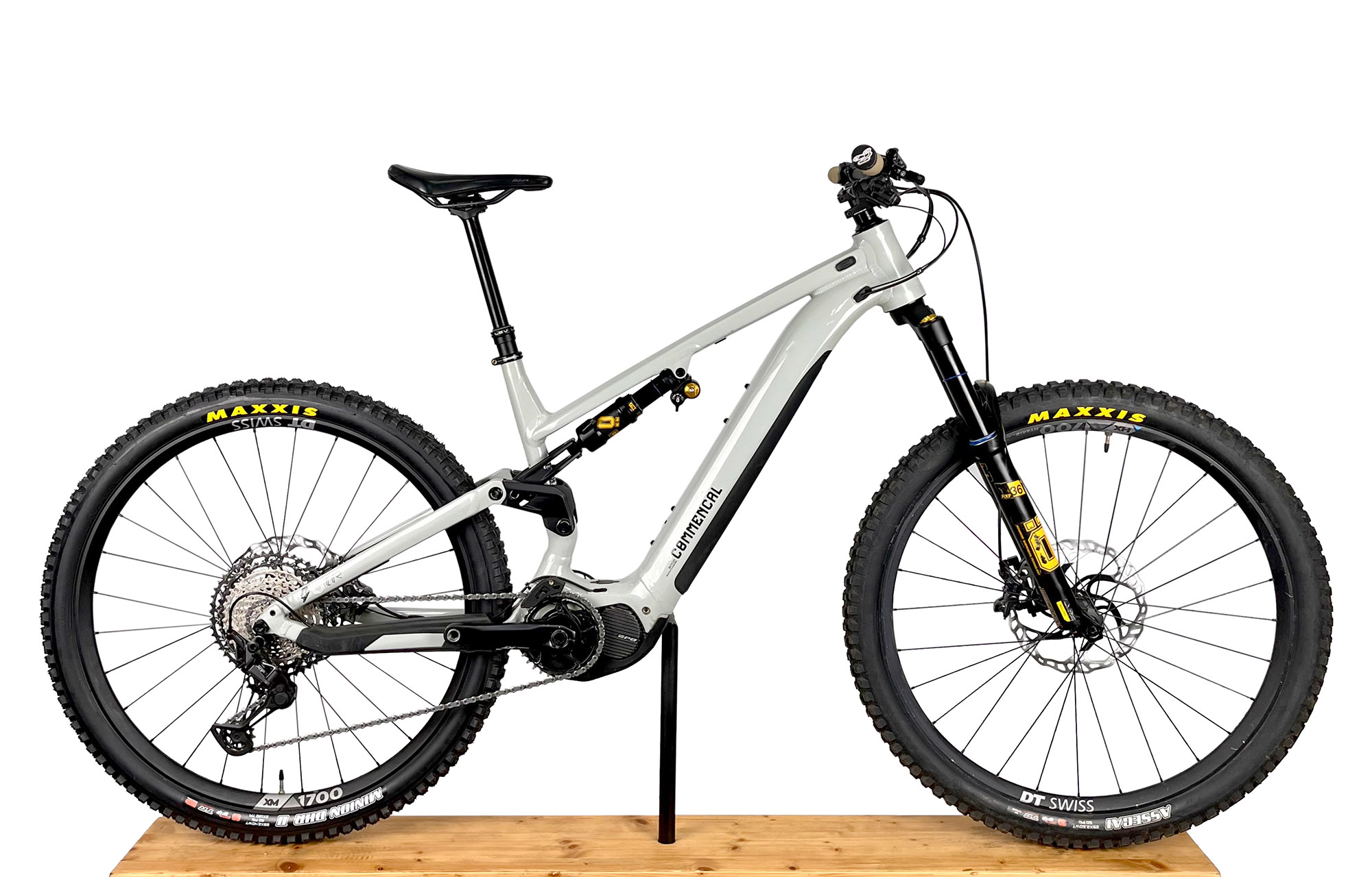 COMMENCAL META POWER TR SHIMANO OHLINS EDITION ASH GREY - L (22181603) 1233 km image number null