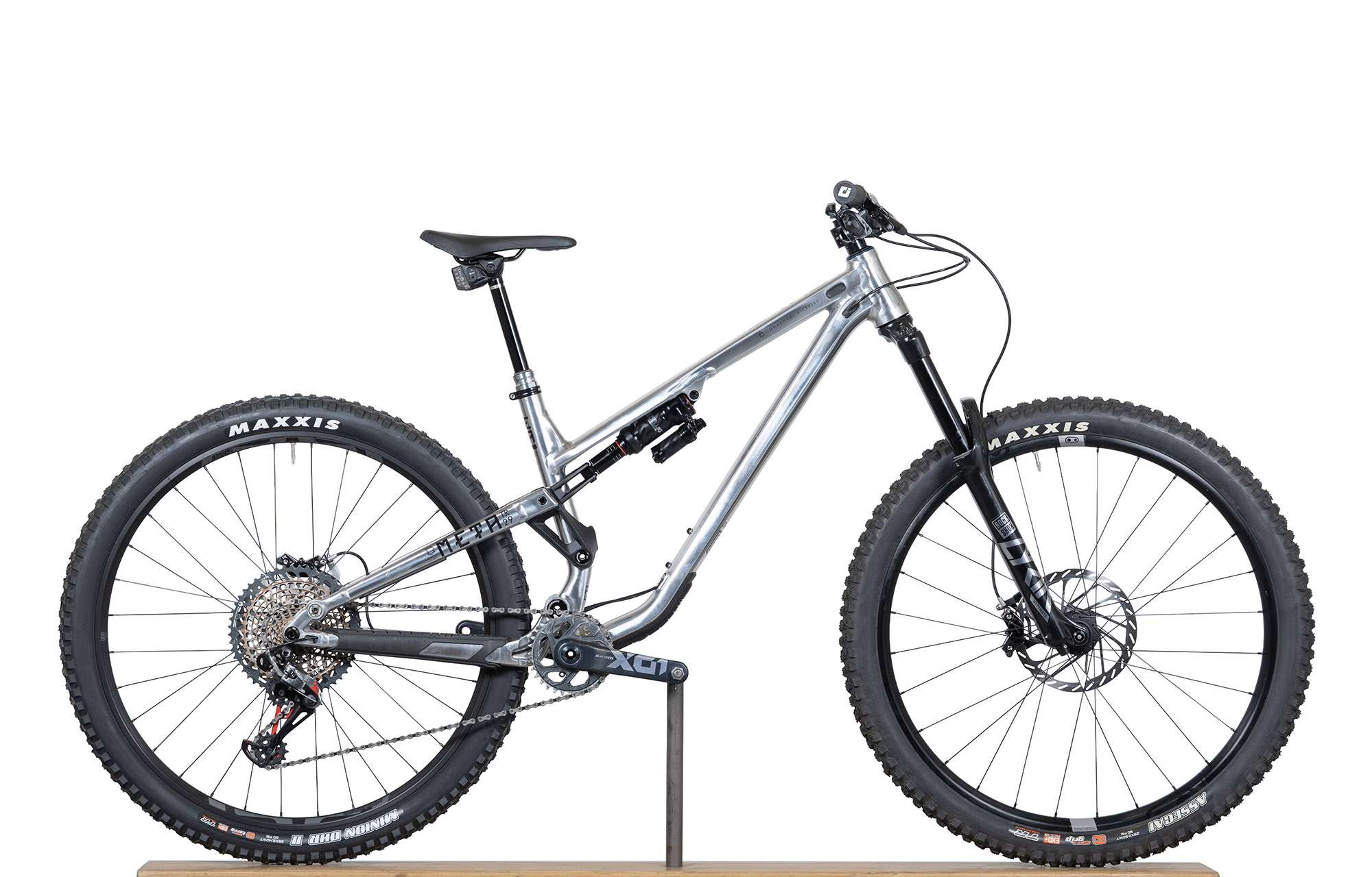 COMMENCAL META TR V4 HIGH POLISHED ALC - M (21121102) image number null