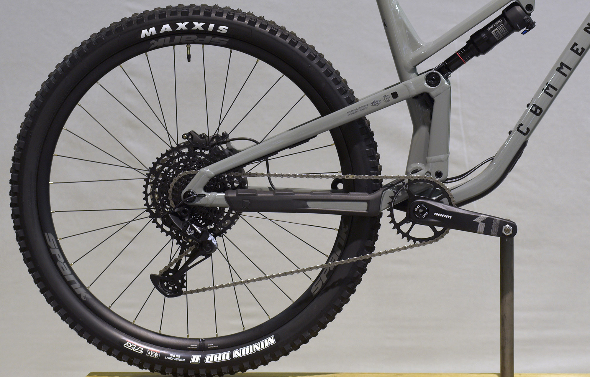 COMMENCAL META V5 RIDE PYRITE GREY - L (23120703) image number null