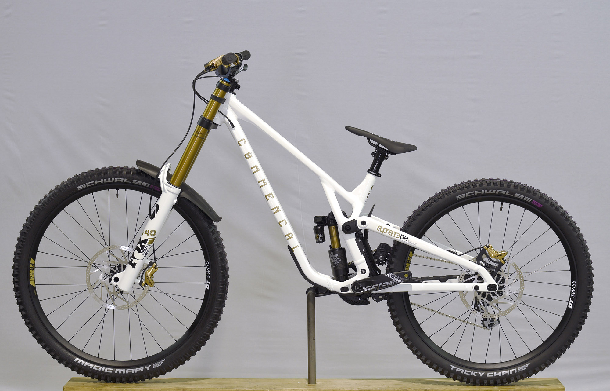 COMMENCAL SUPREME DH V5 SIGNATURE LTD PURE WHITE - S (23151001) image number null