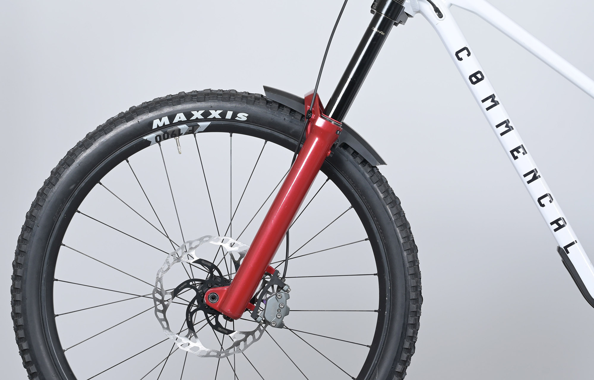 COMMENCAL SUPREME DH V5 ROCKSHOX PURE WHITE - L (24157103) image cover number large 3