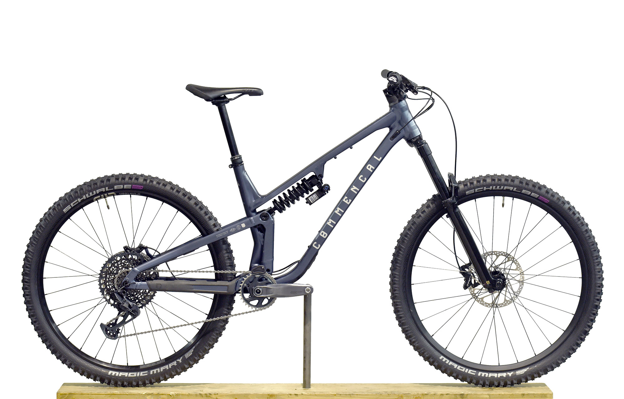 COMMENCAL META V5 RACE SPARKLY BLUE - L (23121303) image number null