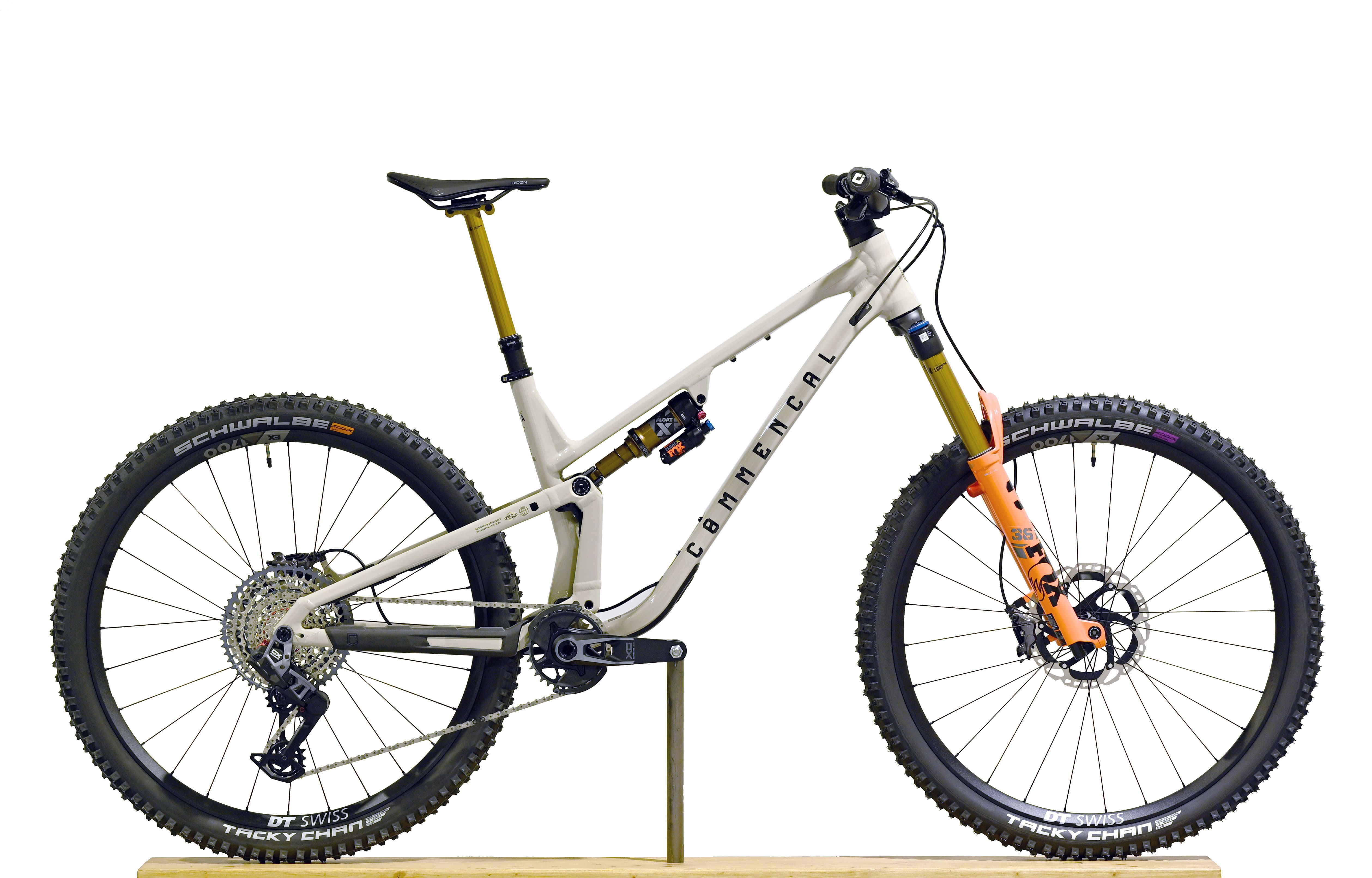 COMMENCAL META V5 T-TYPE CHALK - L (24120703) image number null