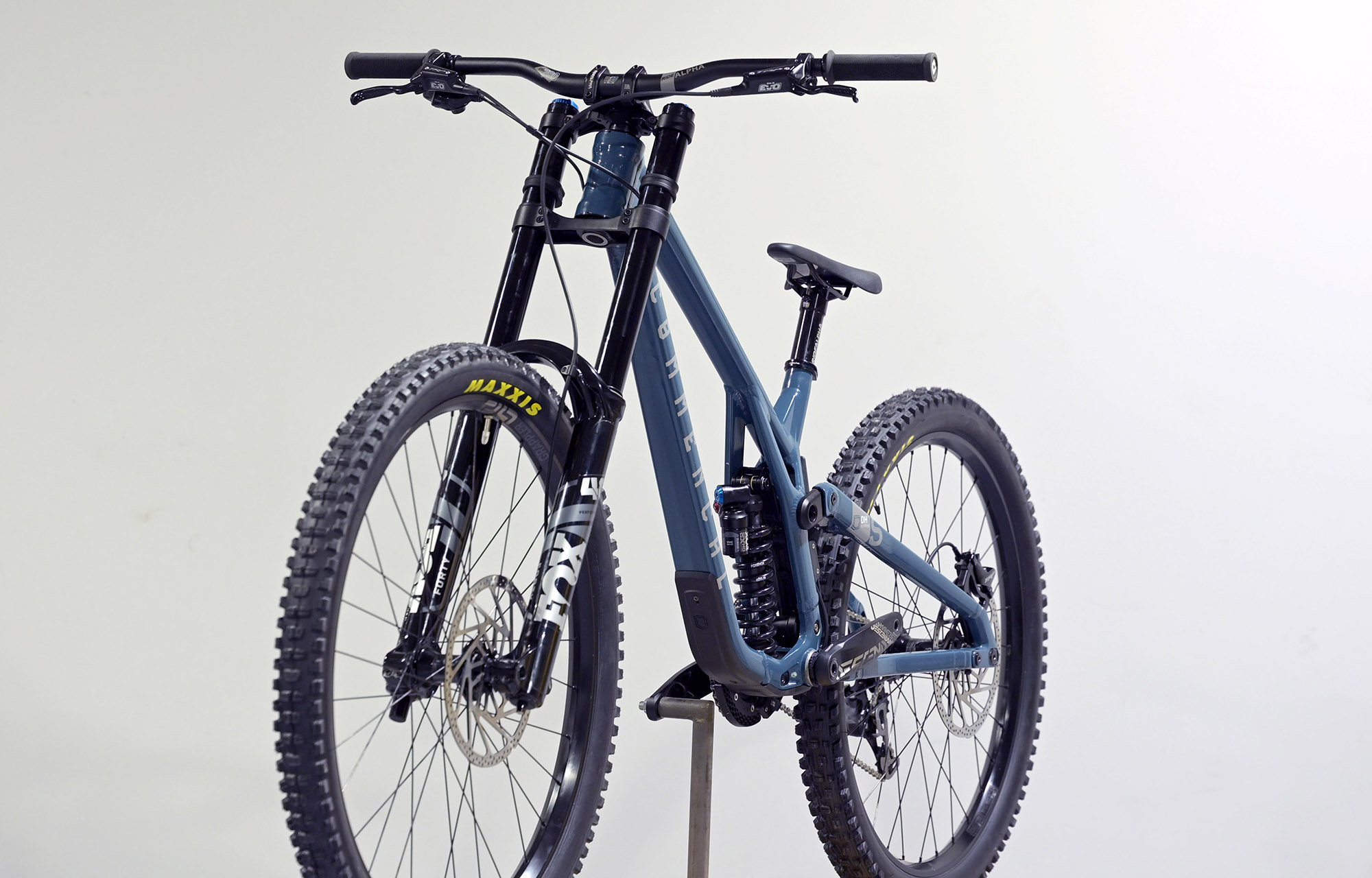 COMMENCAL SUPREME DH V5 ESSENTIAL AQUA BLUE - M (23150102) image cover number large 4