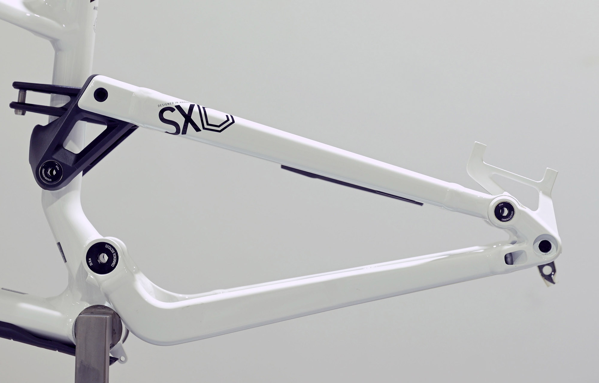 FRAME COMMENCAL META SX V4 PURE WHITE - L (25230303) image cover number large 3