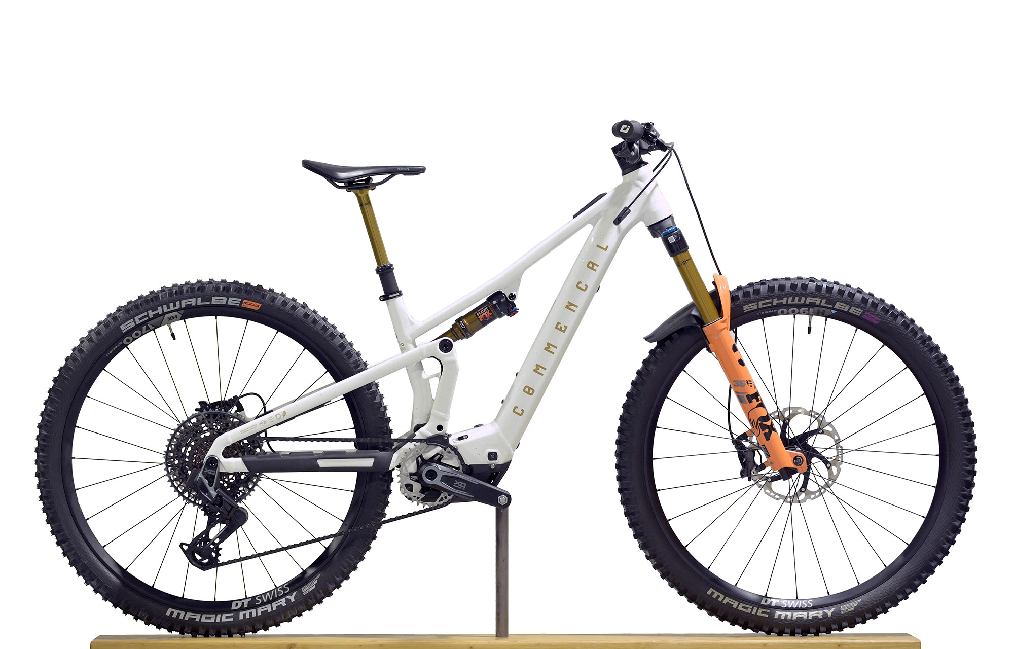 COMMENCAL T.E.M.P.O. POWER SIGNATURE AXS - S (24183091) 304 km image number null