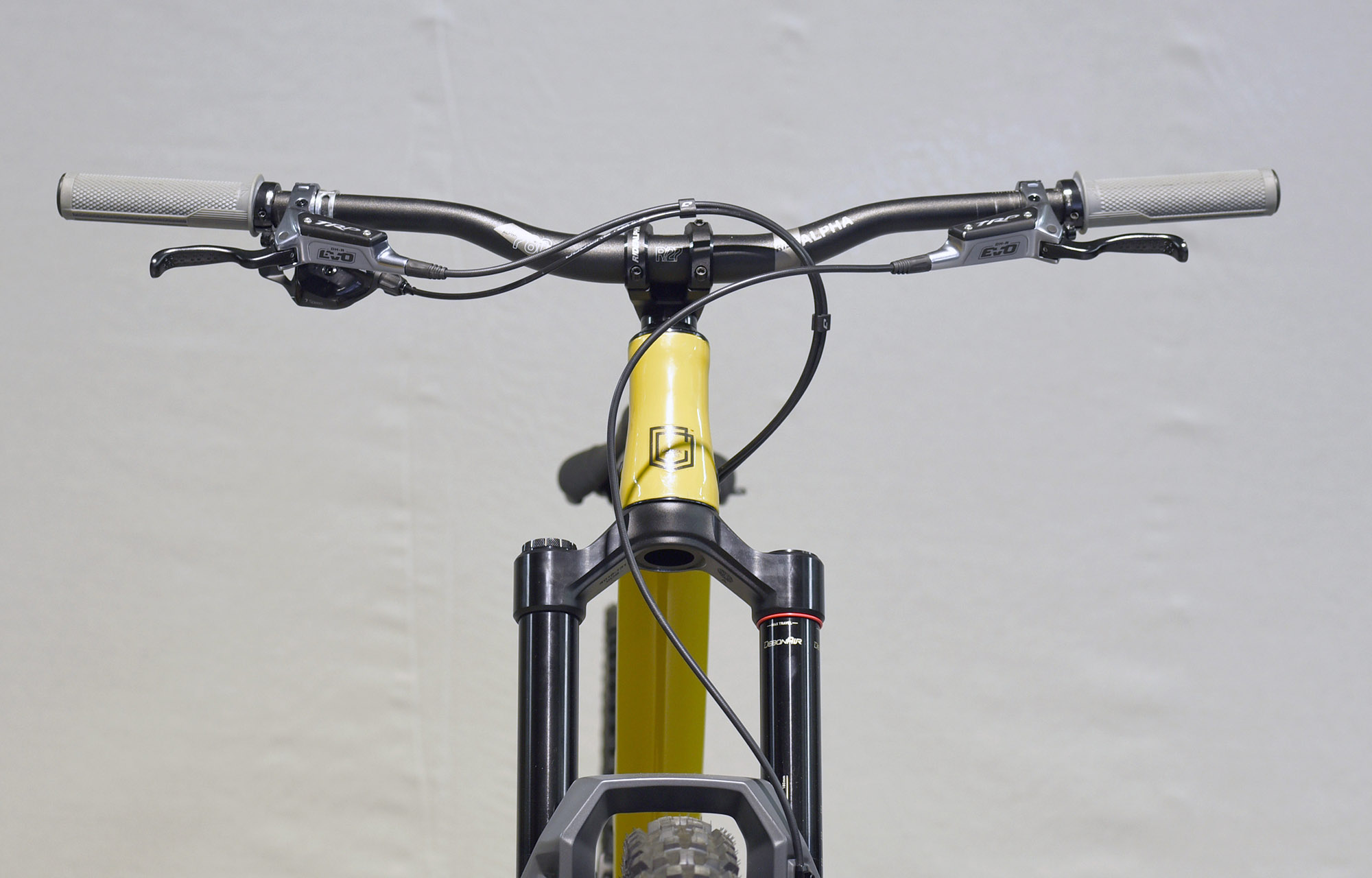 COMMENCAL CLASH RACE YELLOW - M (22131502) image number null