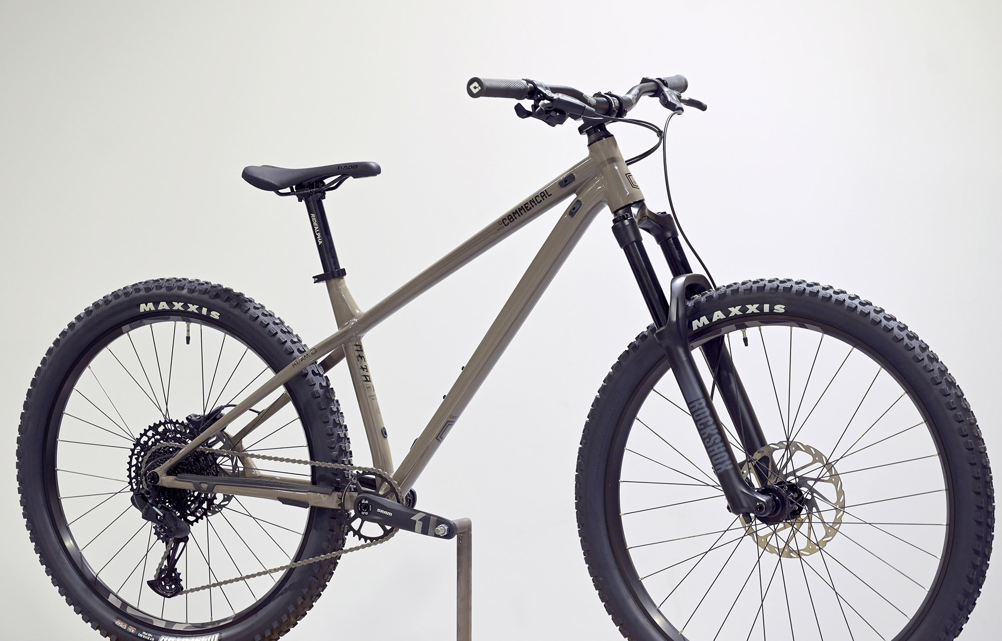 COMMENCAL META HT AM RIDE DIRT - M (22130102) image cover number large 2