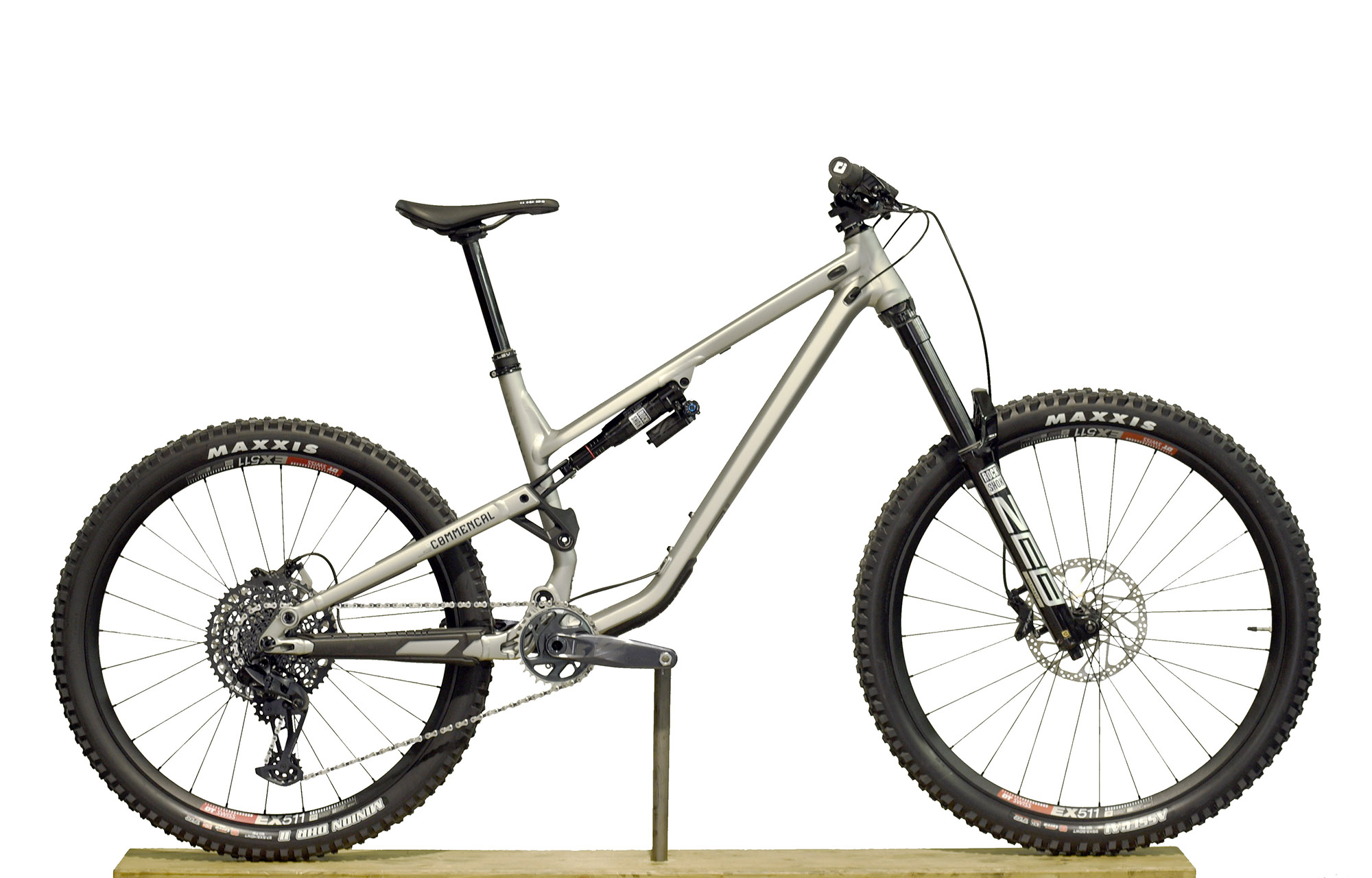 COMMENCAL META SX V4 RACE SILVER - L (22130803) image number null