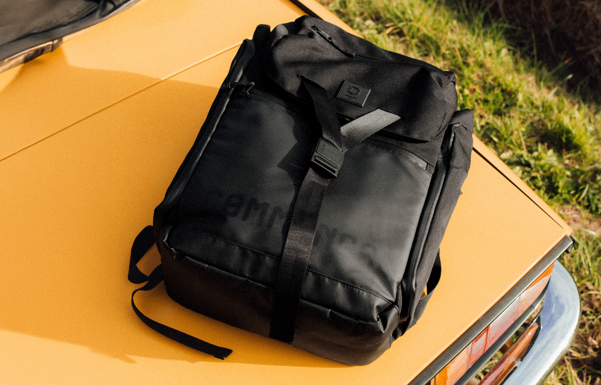 COMMENCAL COMMUTER BLACK BACKPACK image number 10