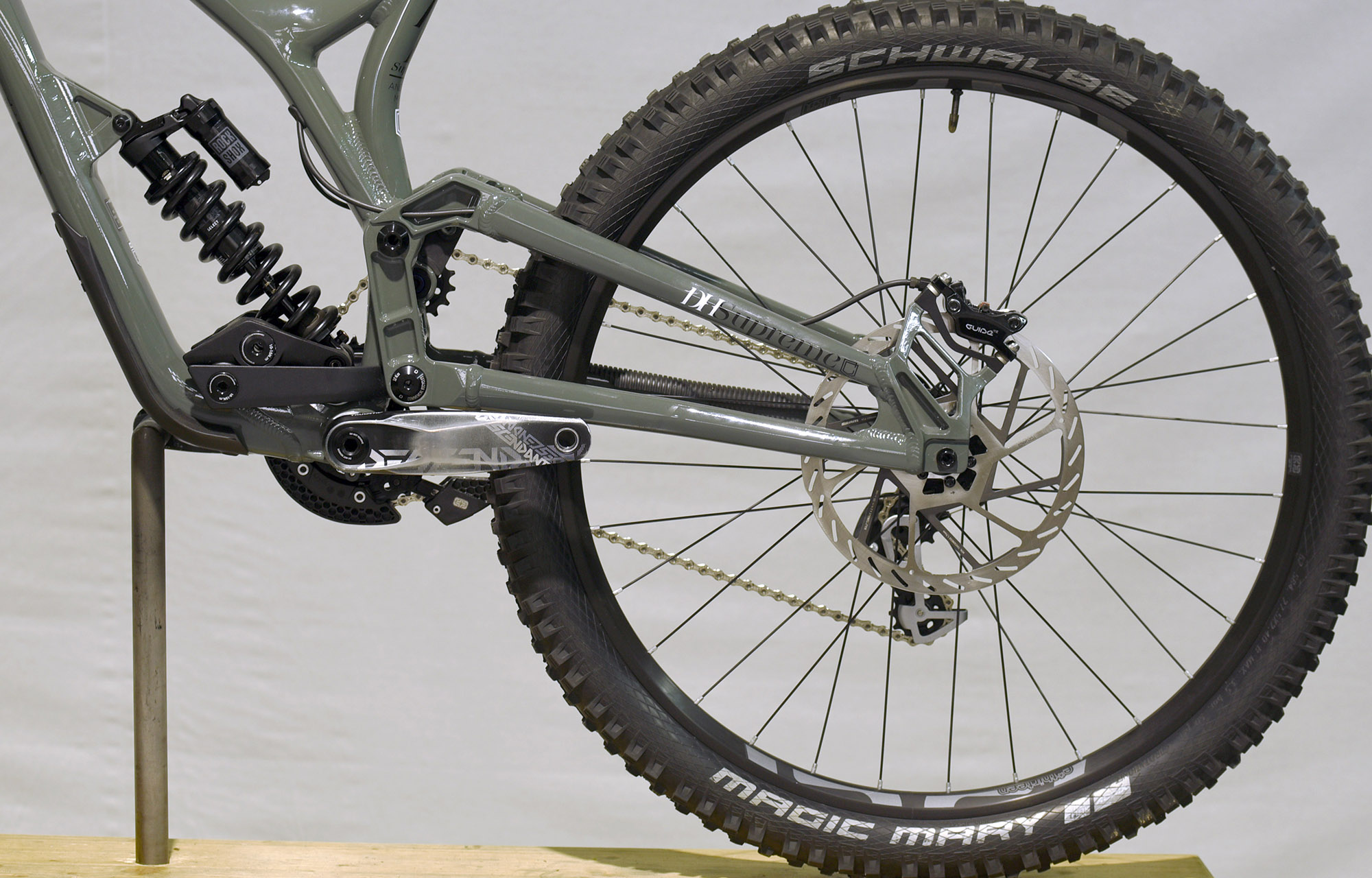 COMMENCAL SUPREME DH 29/27 RACE KESWICK GREEN- M (21151202) image number null