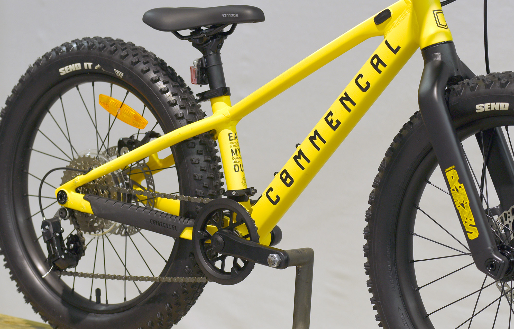COMMENCAL RAMONES 20 REVOSHIFT OHLINS YELLOW - (23177853) image number null