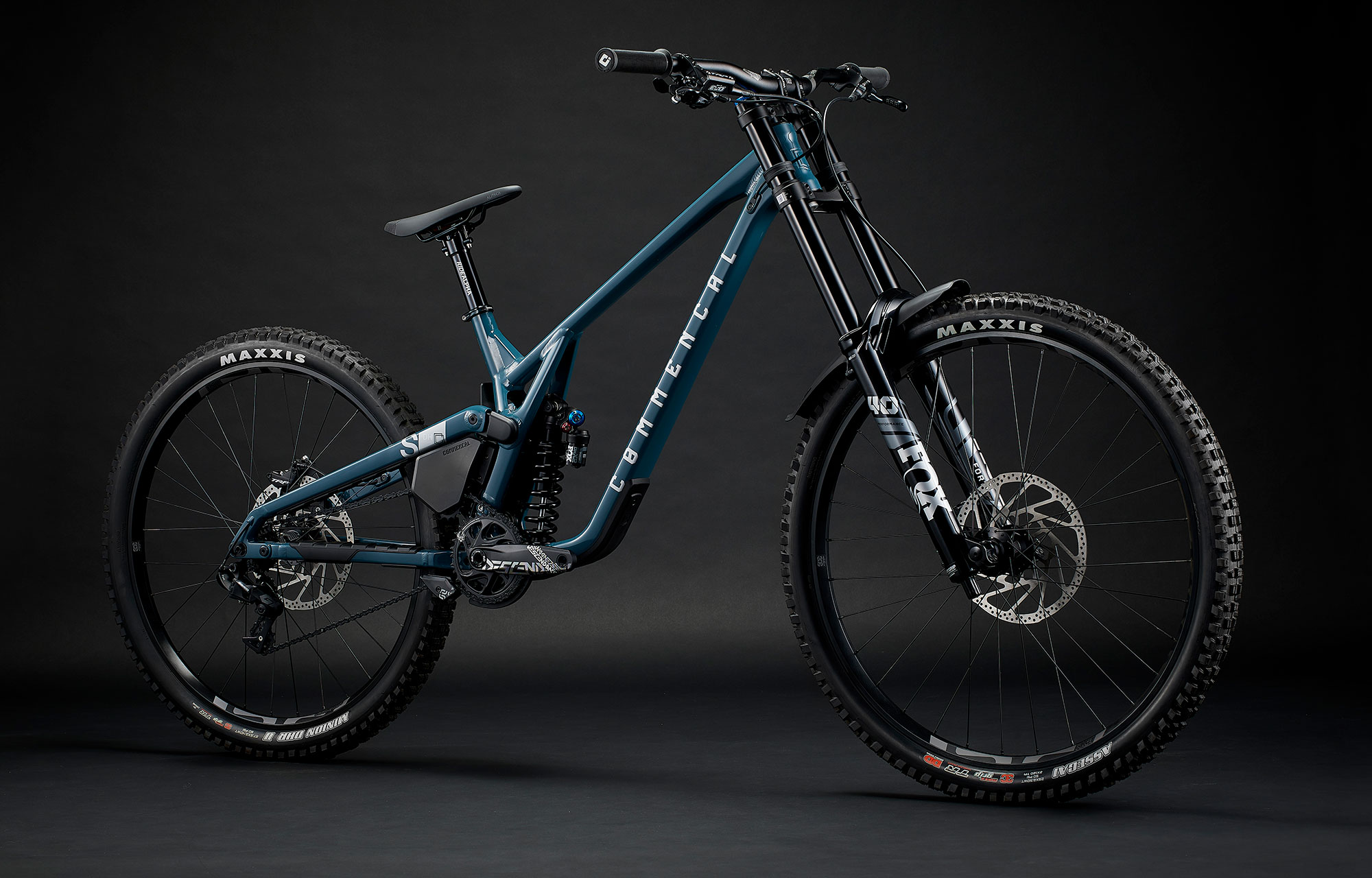 COMMENCAL SUPREME DH V5 ESSENTIAL AQUA BLUE image number null