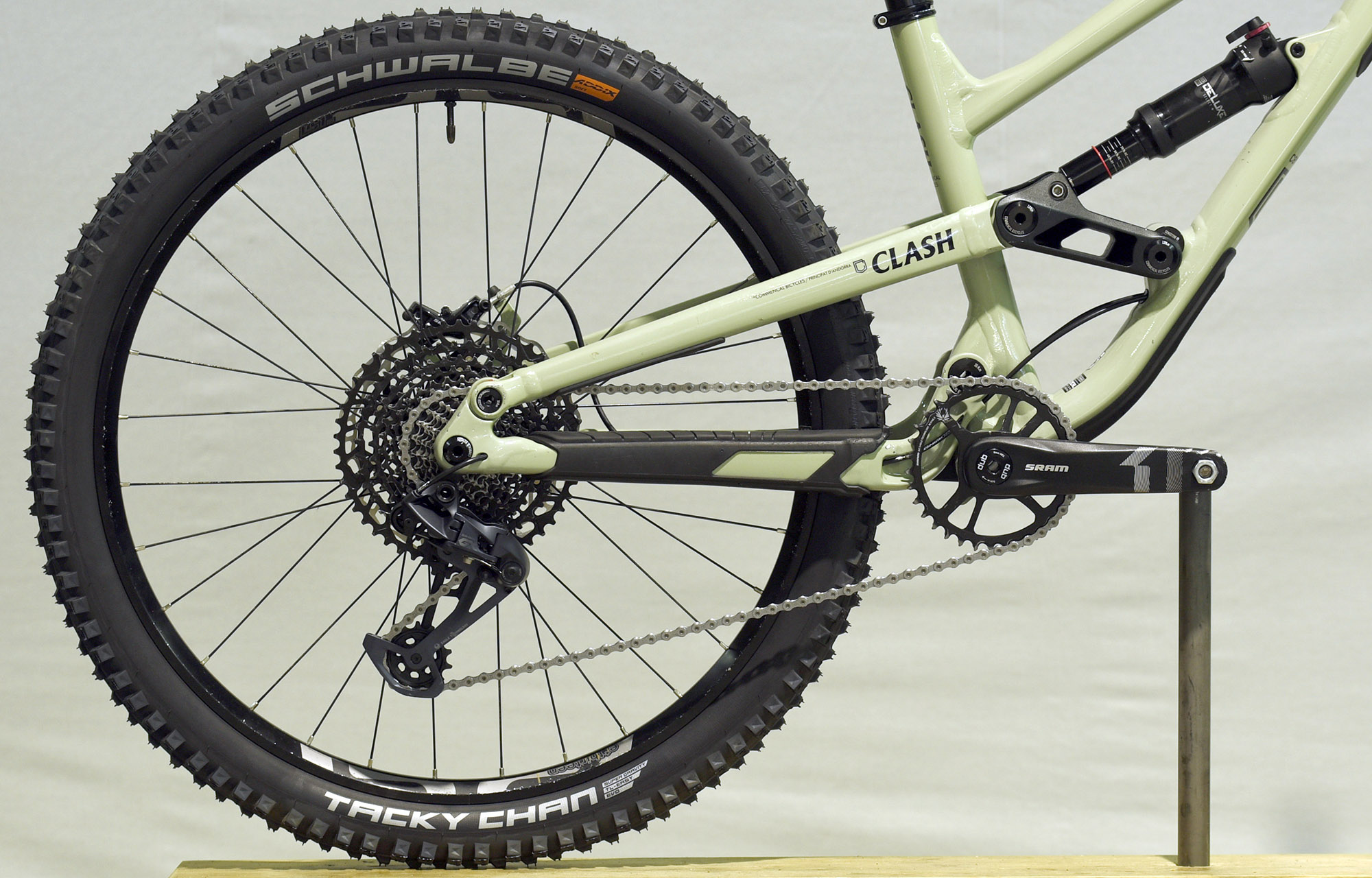 COMMENCAL CLASH ORIGIN HERITAGE GREEN - S (22131101) image number null