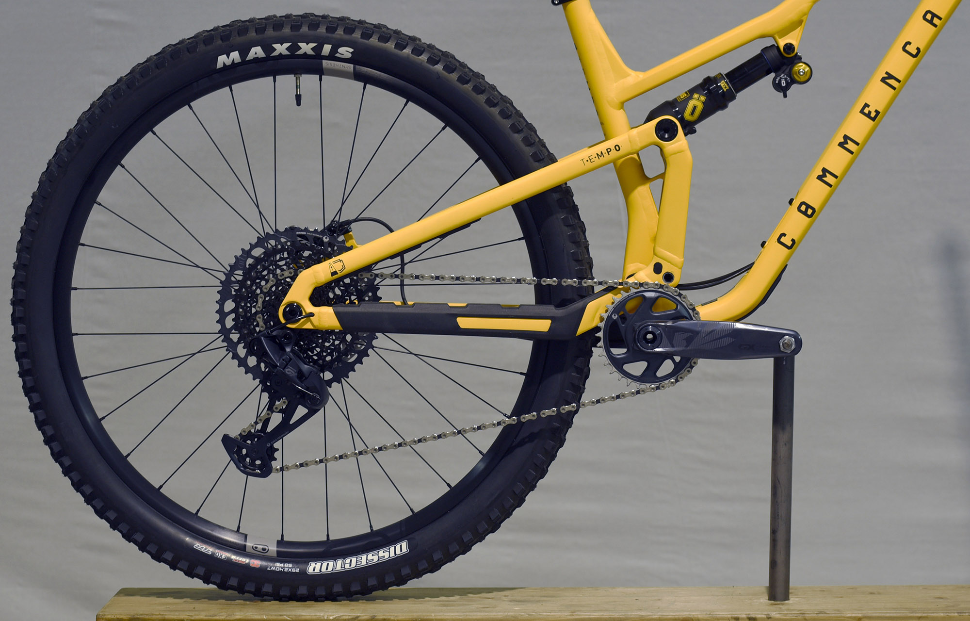 COMMENCAL T.E.M.P.O. OHLINS EDITION YELLOW - L (22121103) image number null