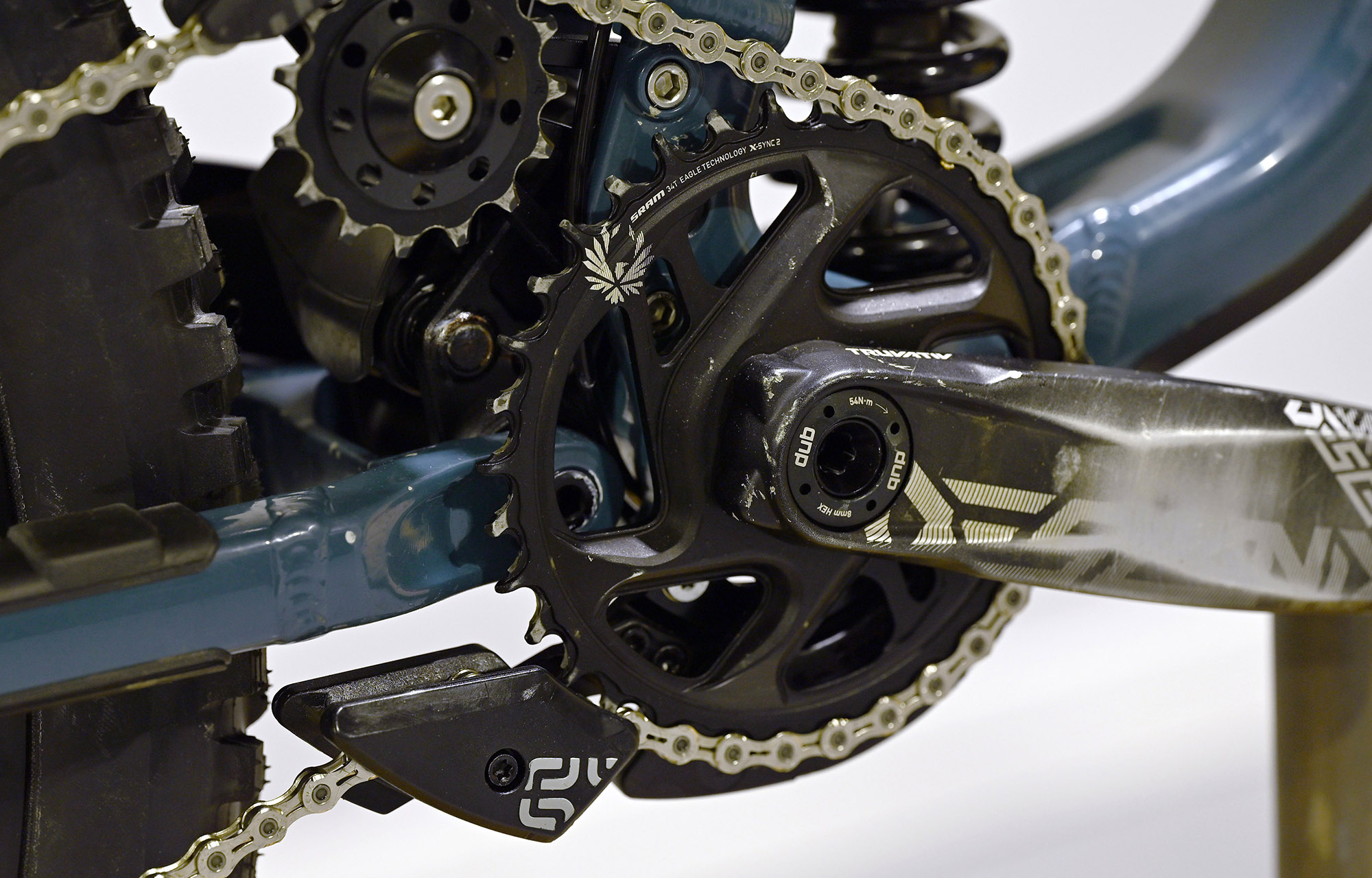 COMMENCAL SUPREME DH V5 ESSENTIAL AQUA BLUE - L (23150103) image number null