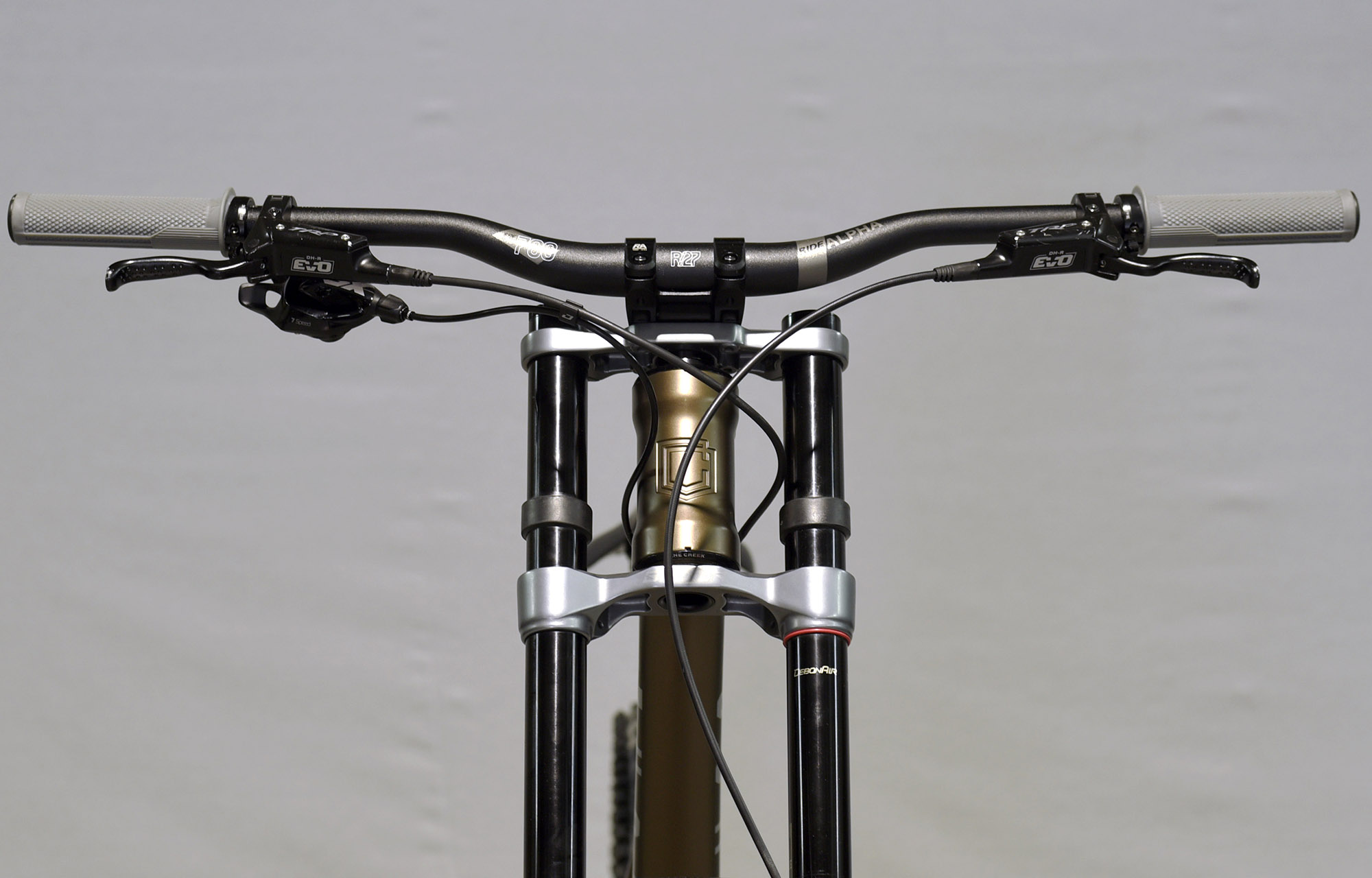 COMMENCAL SUPREME DH V5 RIDE FROZEN BROWN - L (22150703) image number null