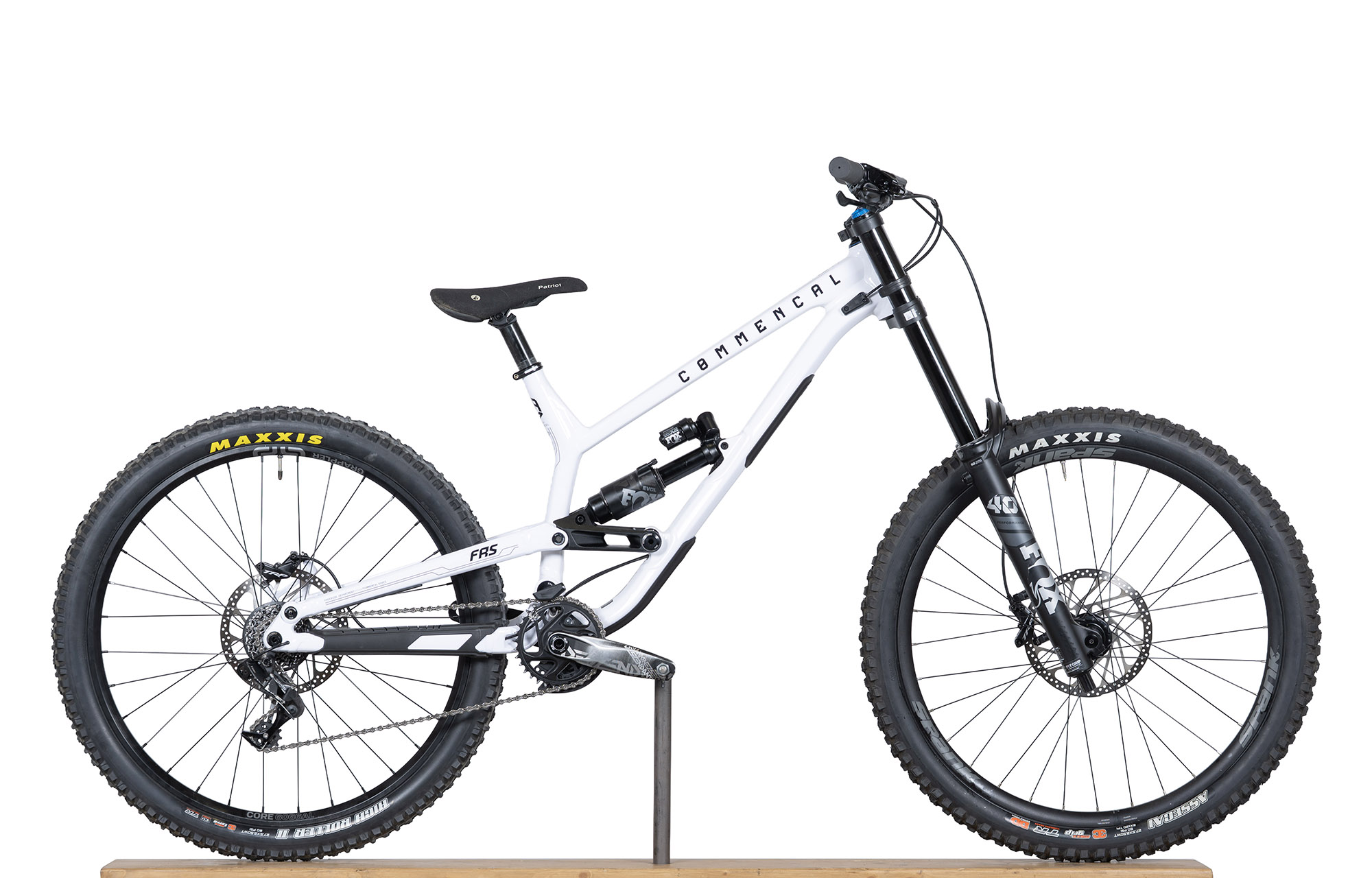 COMMENCAL FRS ESSENTIAL PURE WHITE - L (22150503) image number null