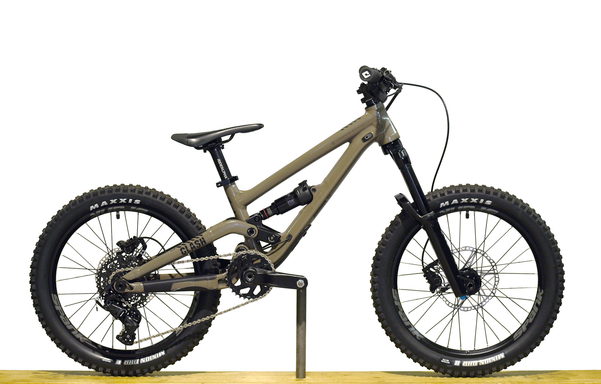 COMMENCAL CLASH 20 V1 DIRT - 20 (21175000) image number null