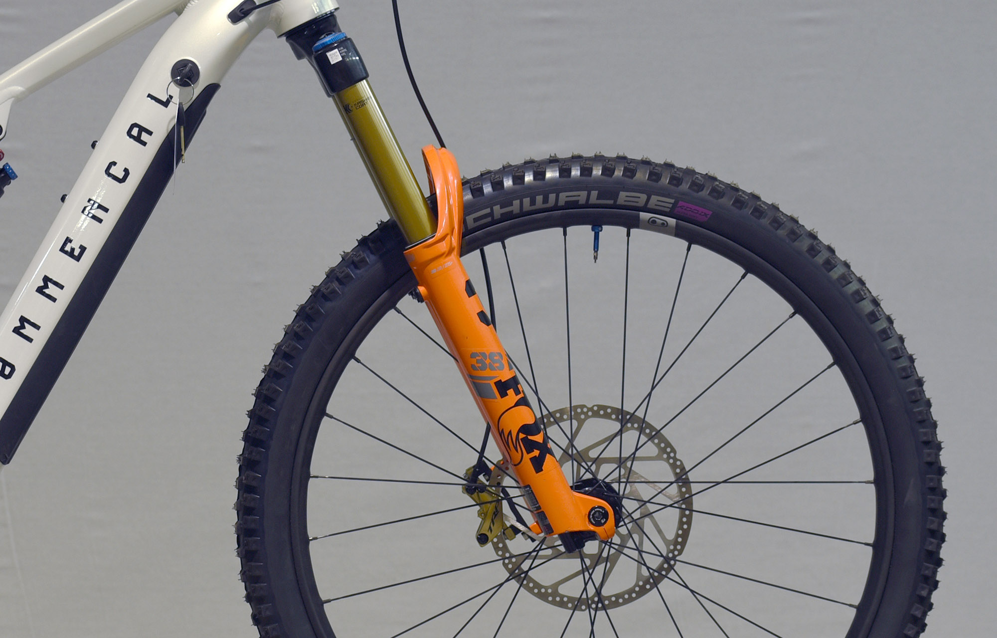 COMMENCAL META POWER TR BOSCH CLEAR SILVER [COMMENCAL TEAM] ALC - M (23100060) 29km image number null