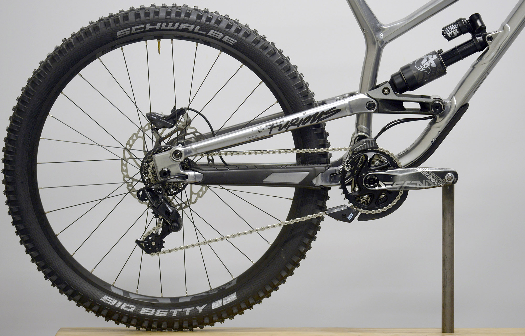 COMMENCAL FURIOUS ESSENTIAL GUN METAL - L (21151003) image number null
