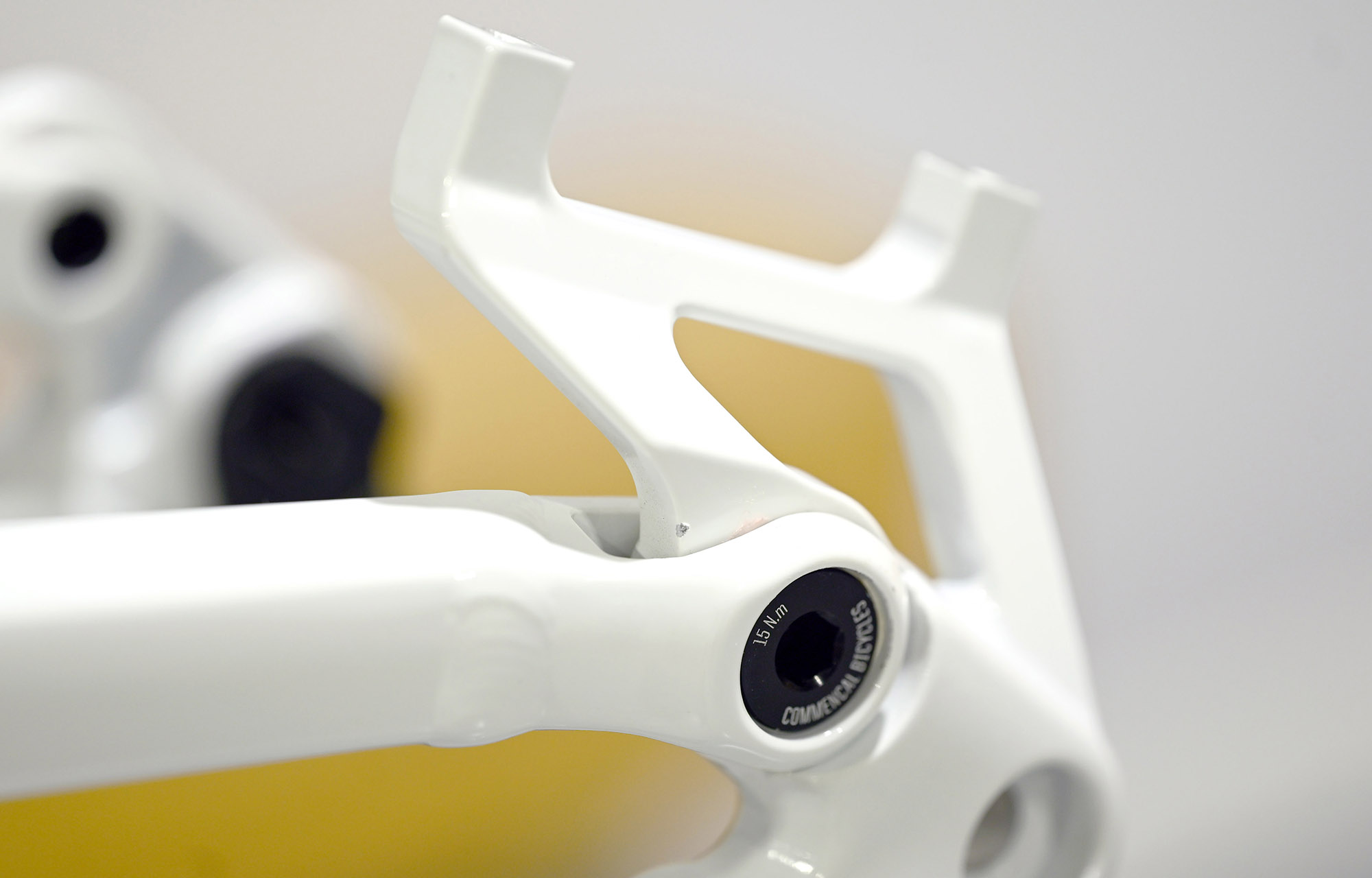 FRAME COMMENCAL CLASH PURE WHITE - M (23230002) image number null