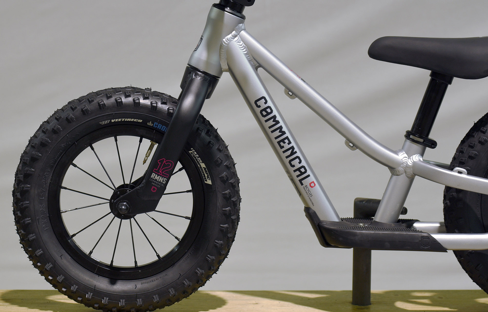 COMMENCAL RAMONES 12 PUSH BIKE SILVER - (22172600) image number null